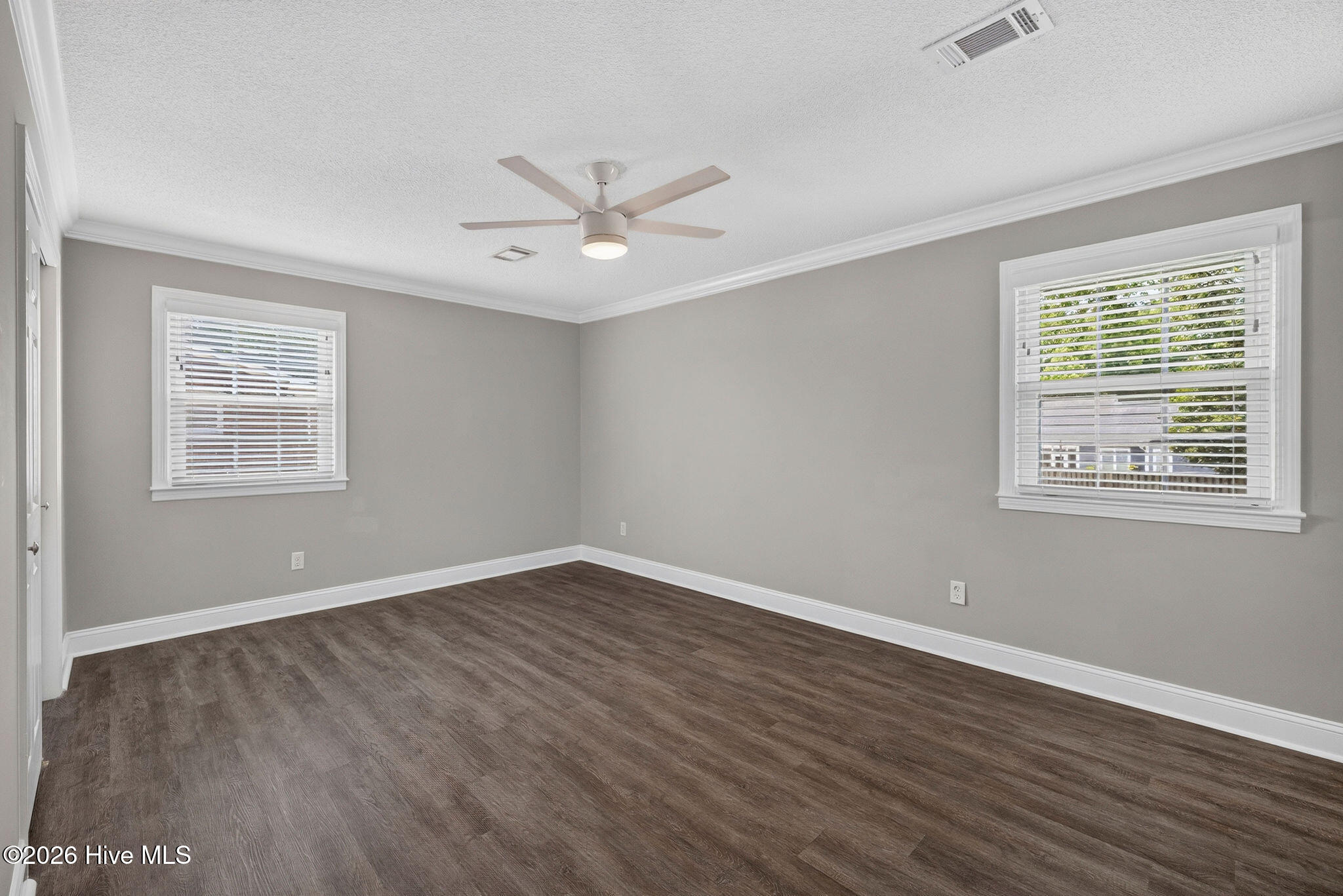 110 Scottsdale Drive Property Photo 16