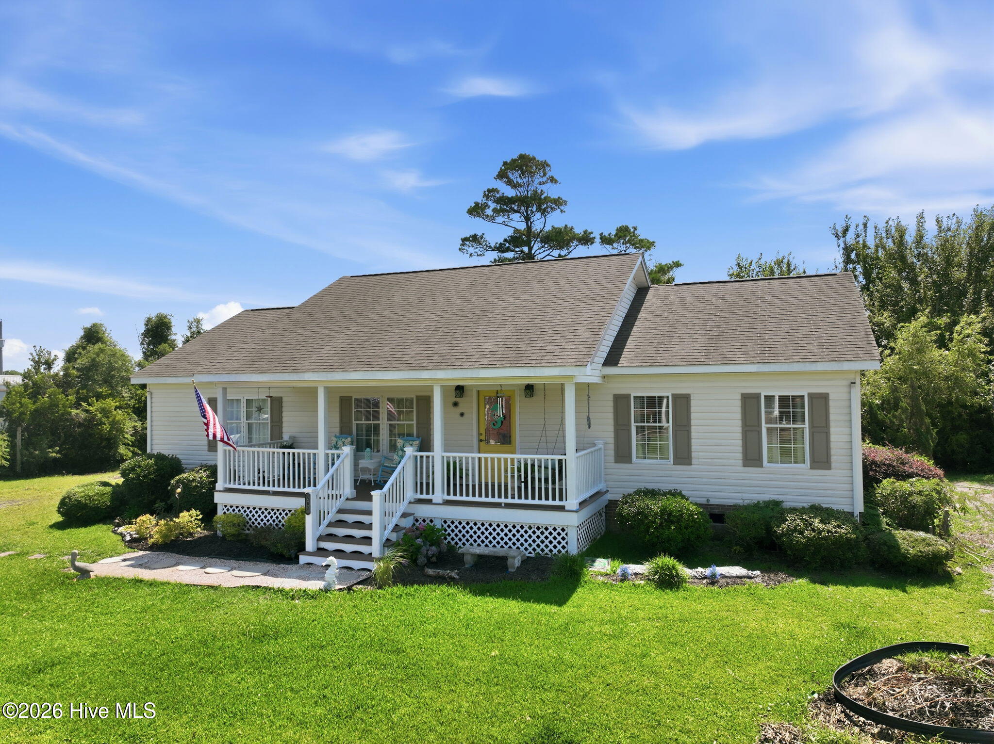 202 Willis Drive Property Photo 1