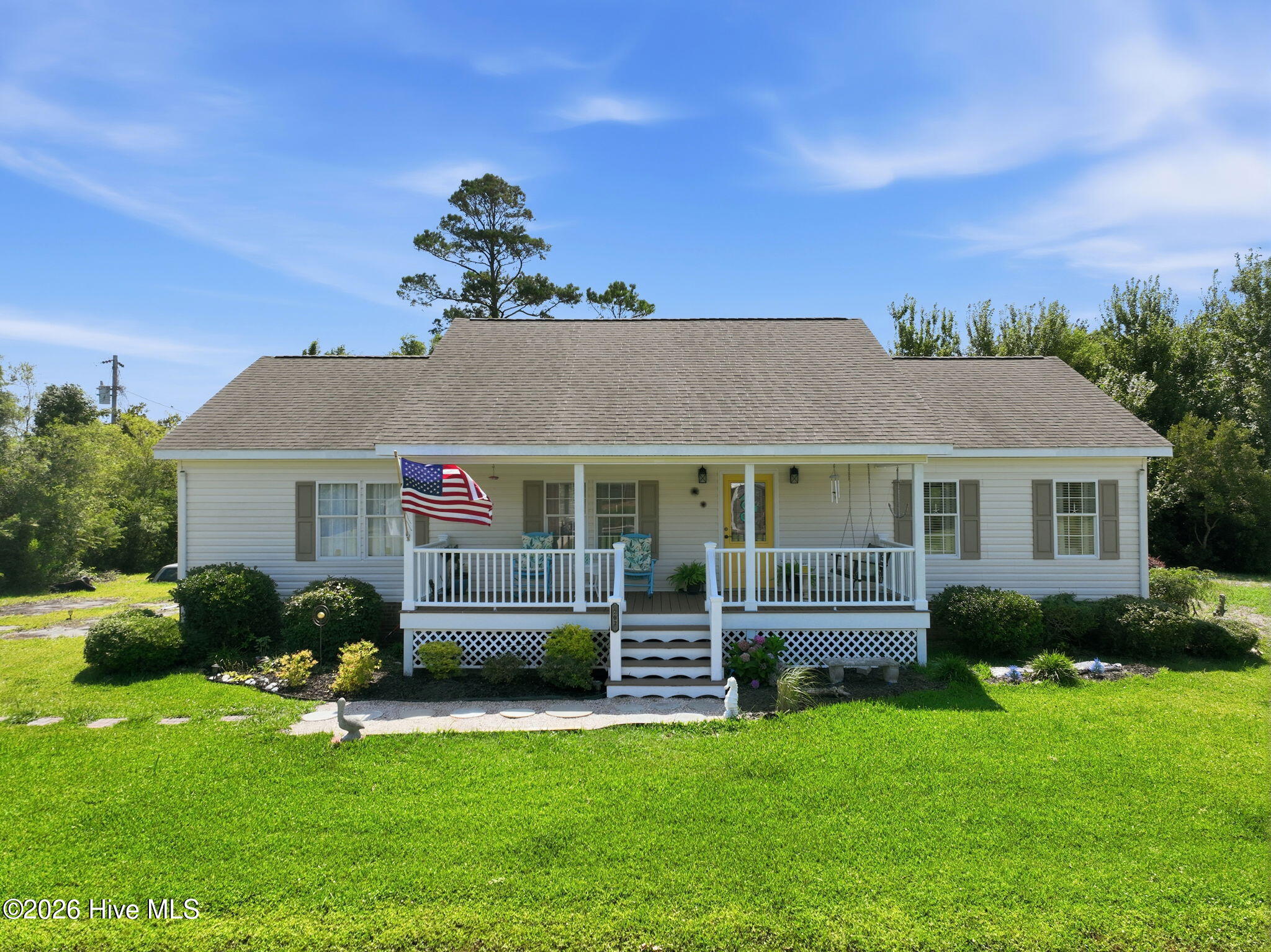 202 Willis Drive Property Photo 3