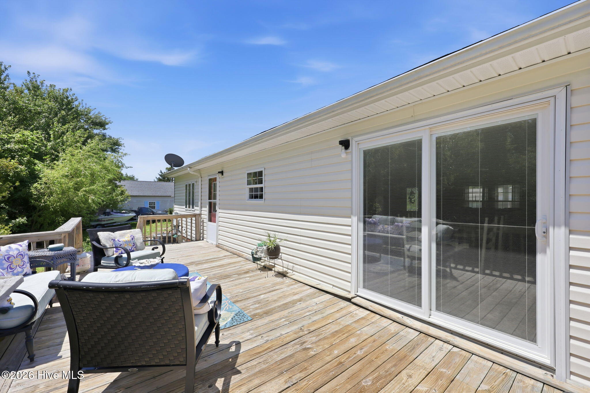 202 Willis Drive Property Photo 9