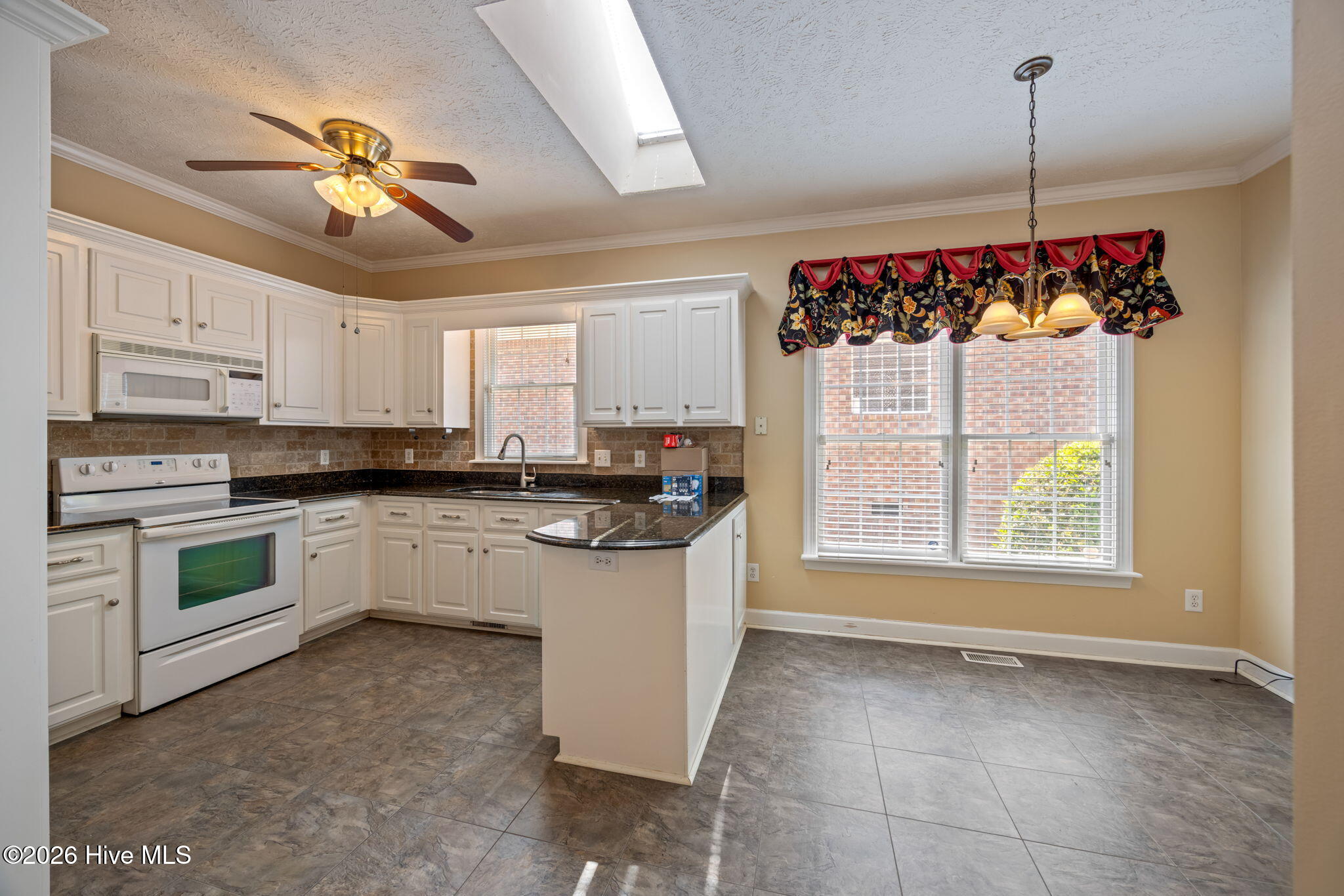 108 Courtyards Place Property Photo 31