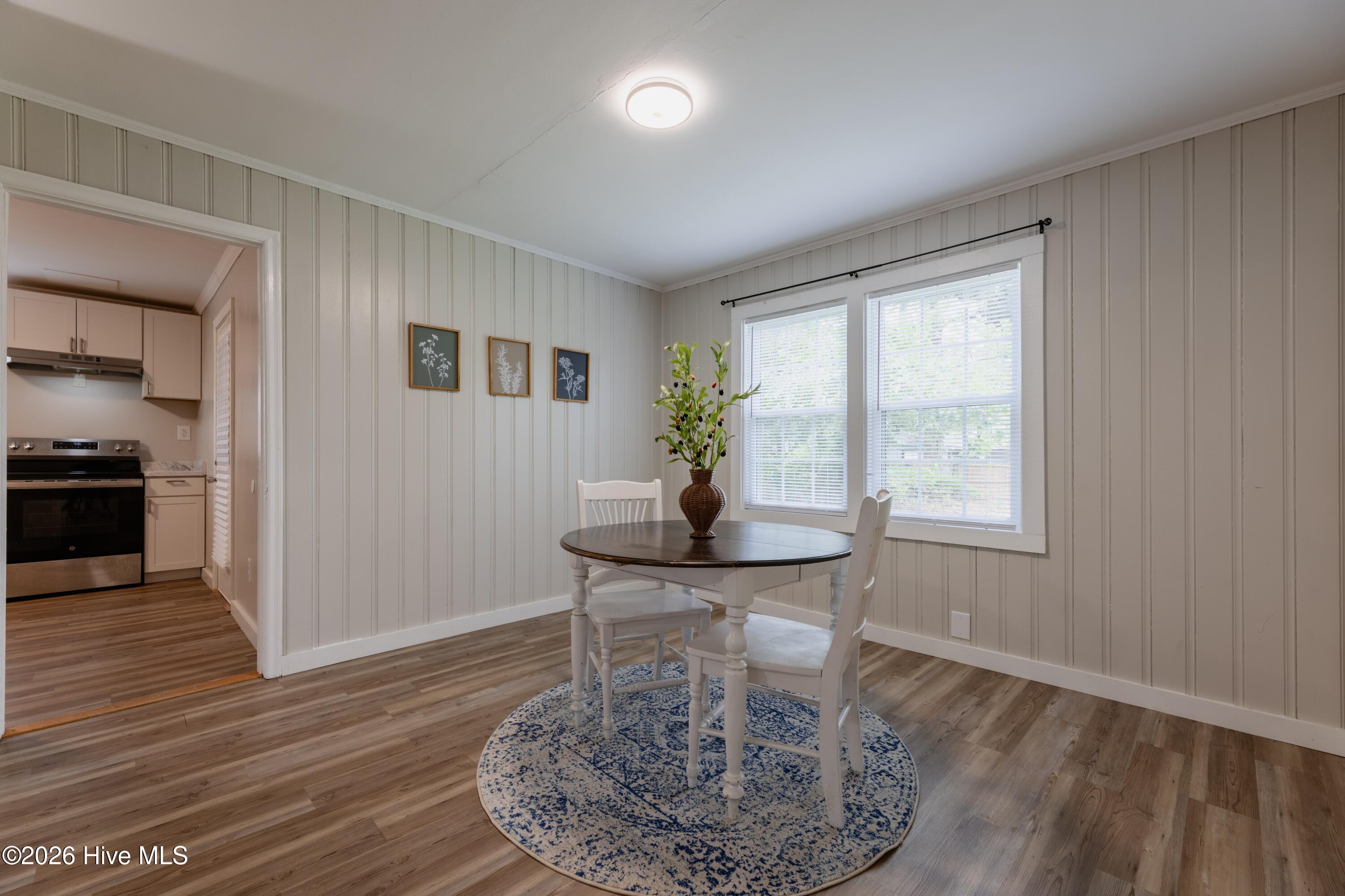 1128 Long Avenue Property Photo 6