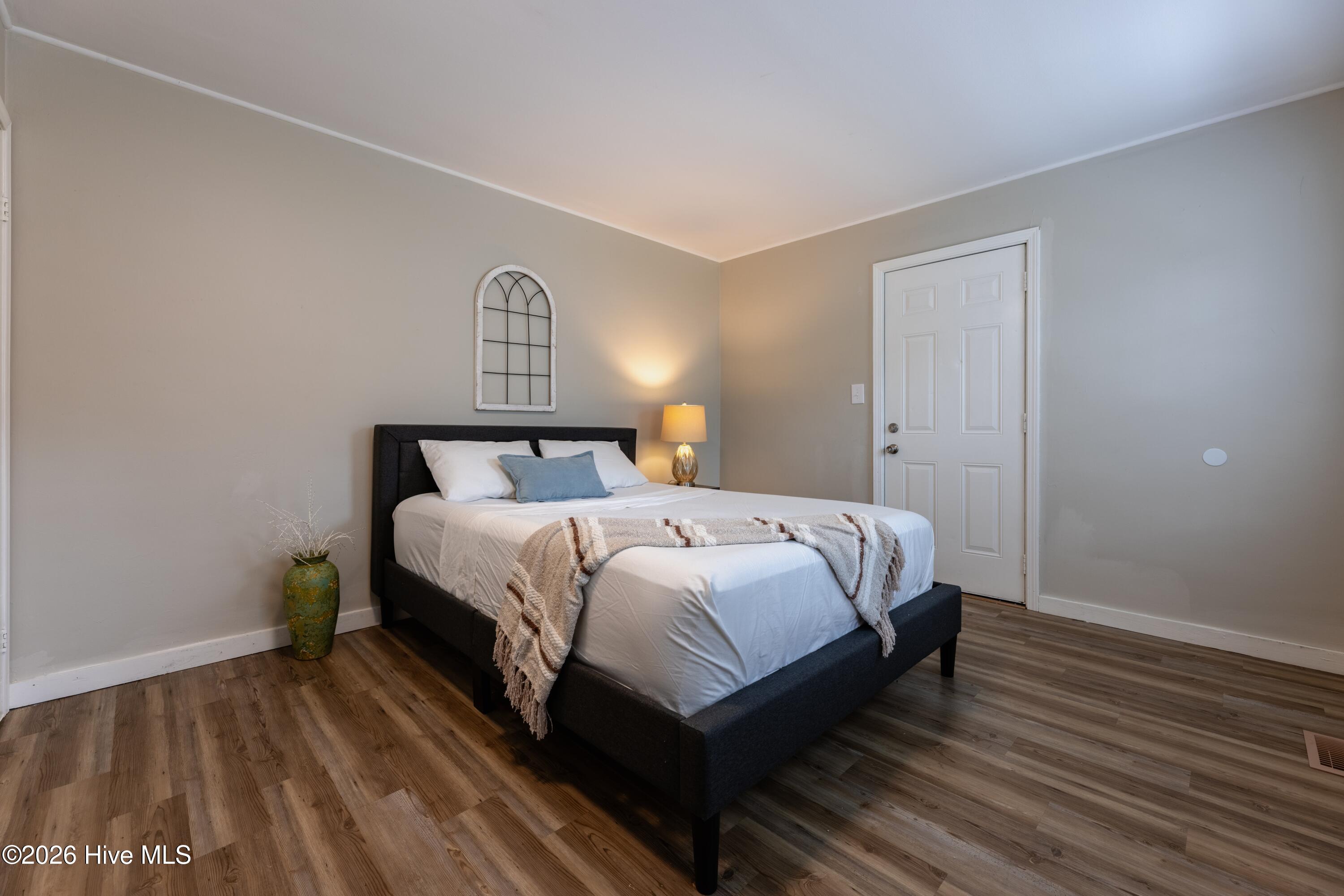 1128 Long Avenue Property Photo 10