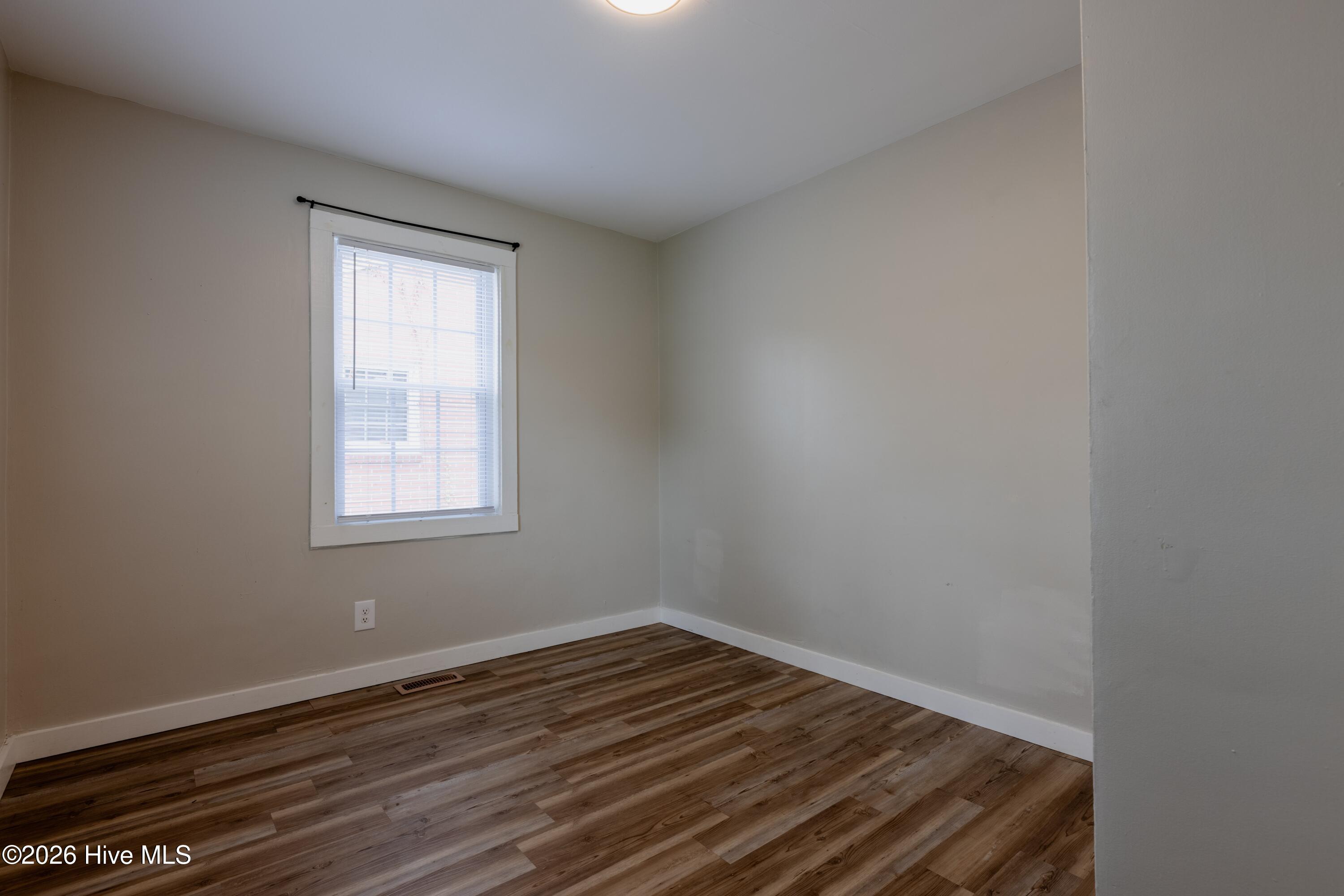 1128 Long Avenue Property Photo 14