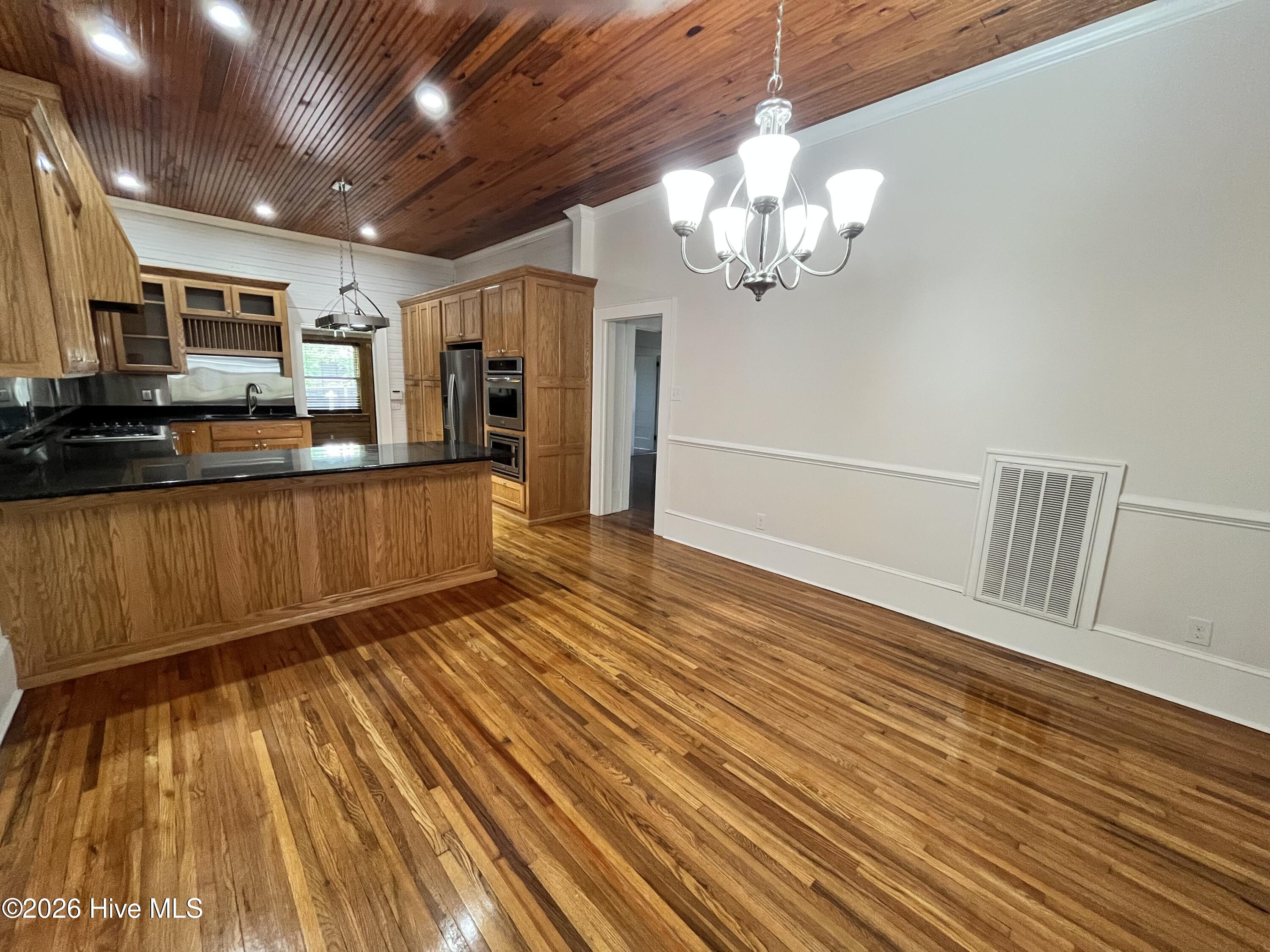 505 N Madison Street Property Photo 12