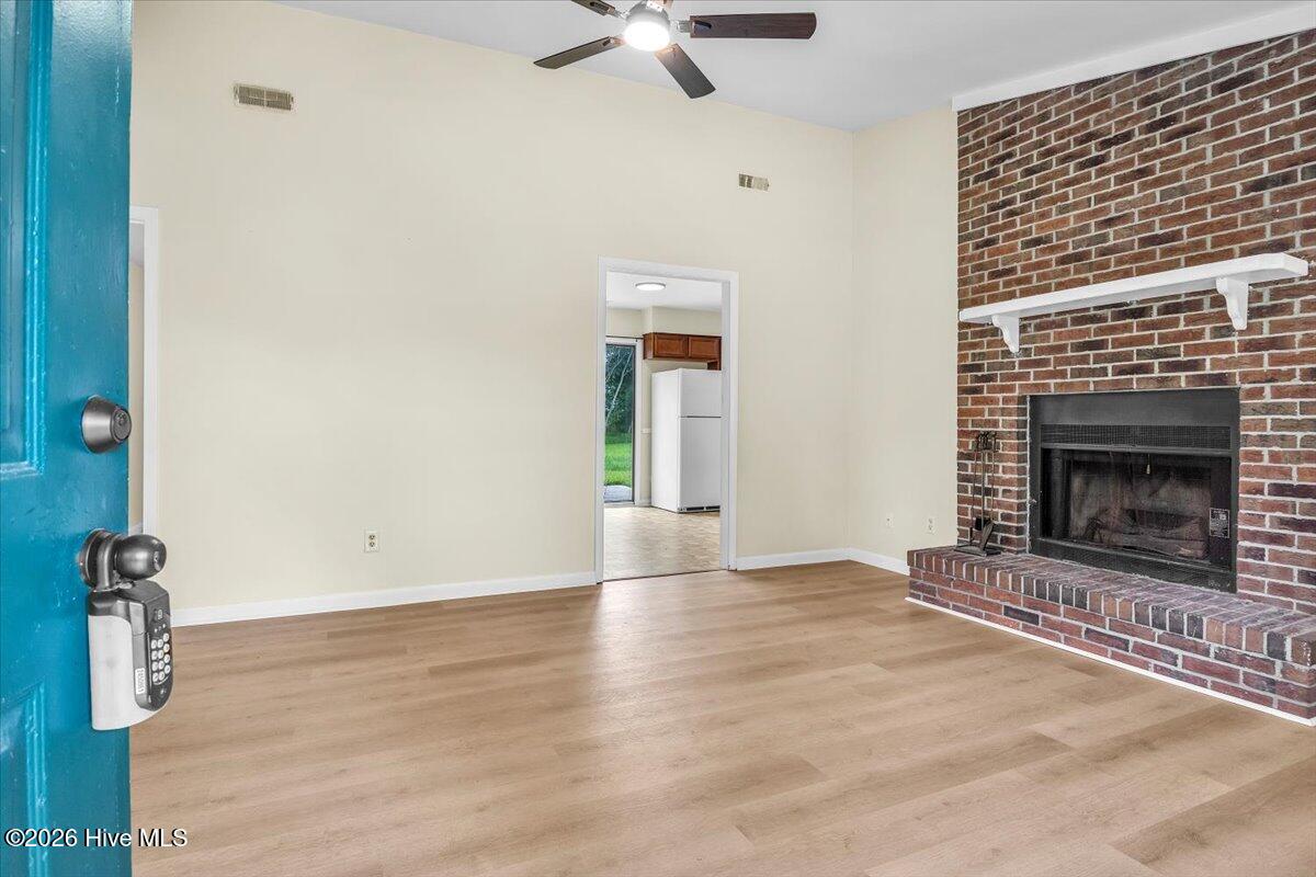 1019 Blue Leaf Place Property Photo 7