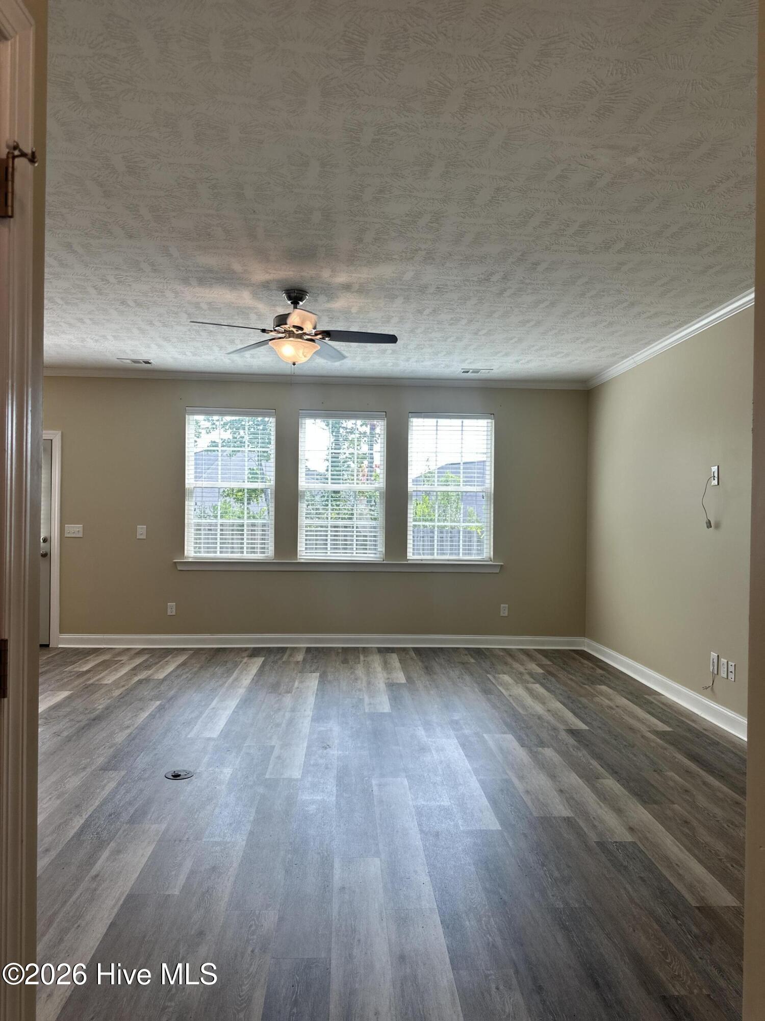 484 Brantley Cove Circle Property Photo 4