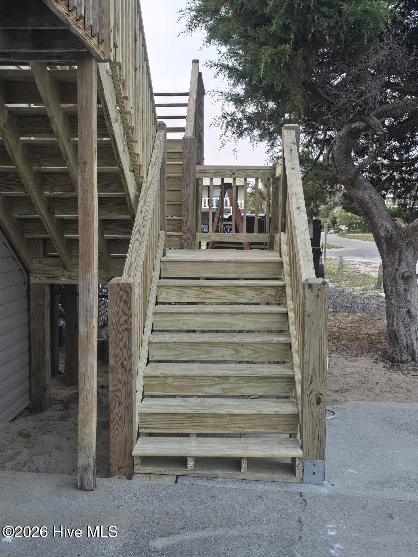 930 E Beach Drive Property Photo 5