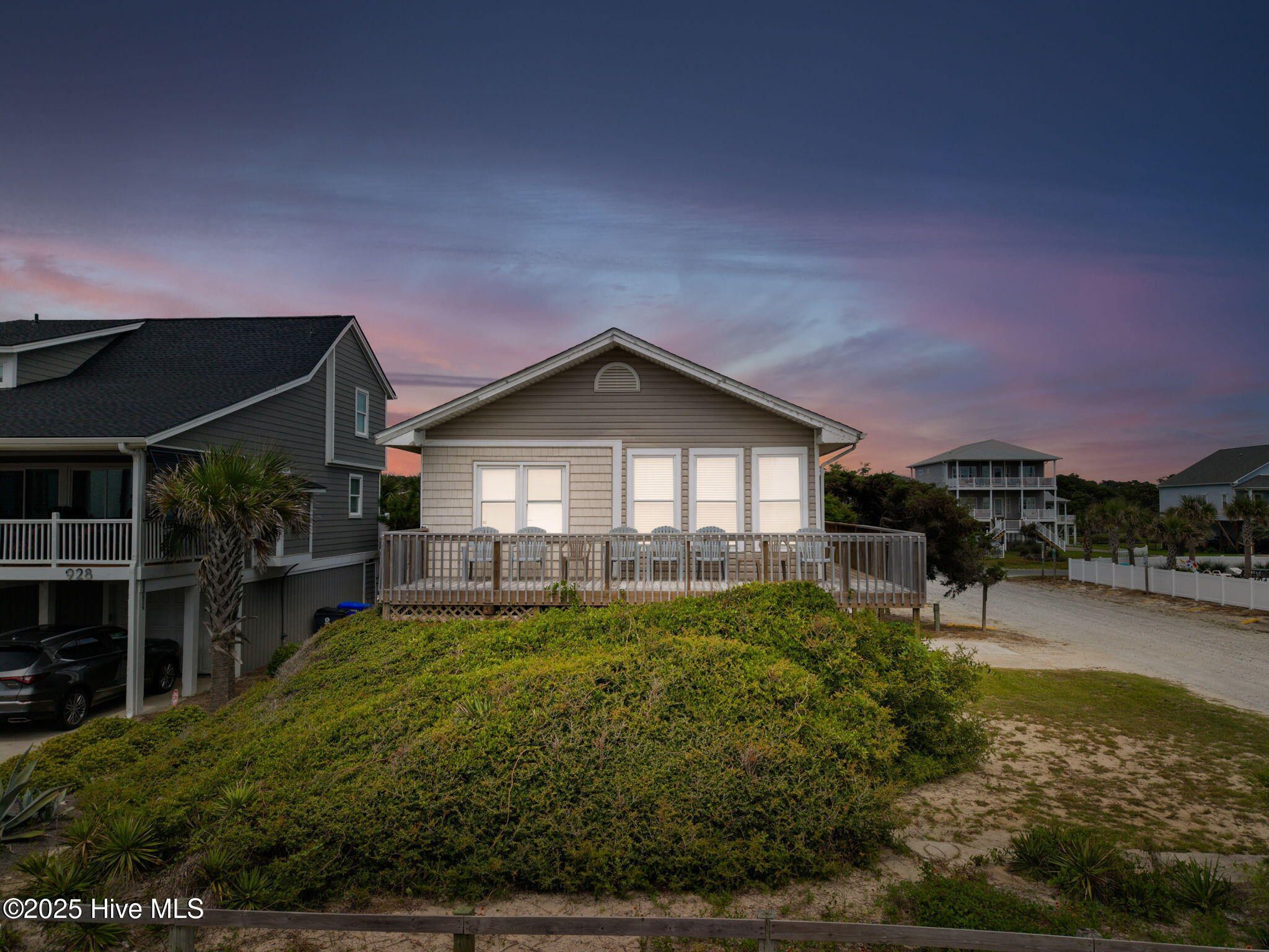930 E Beach Drive Property Photo 8