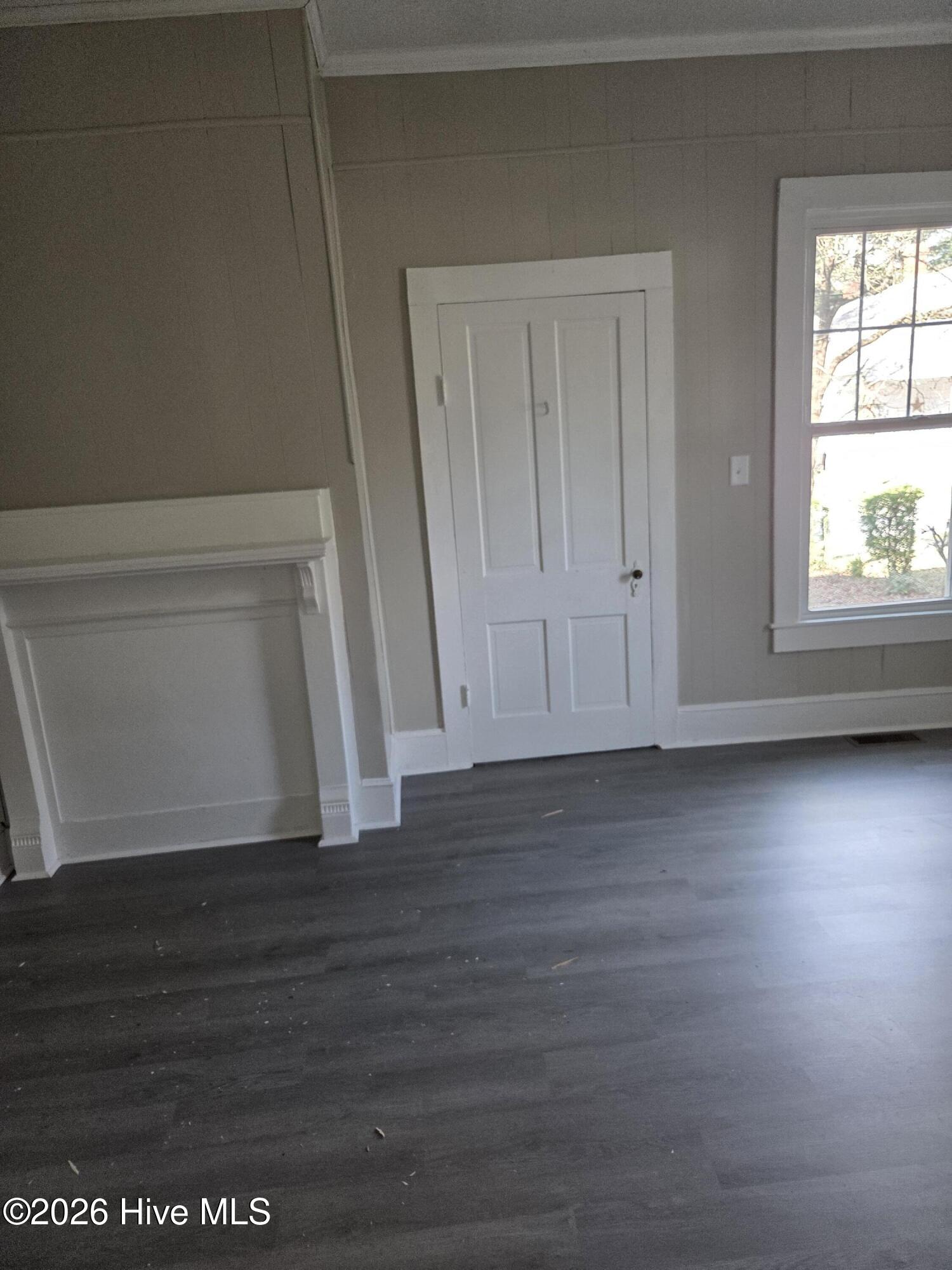 109 E Grainger Avenue Property Photo 12