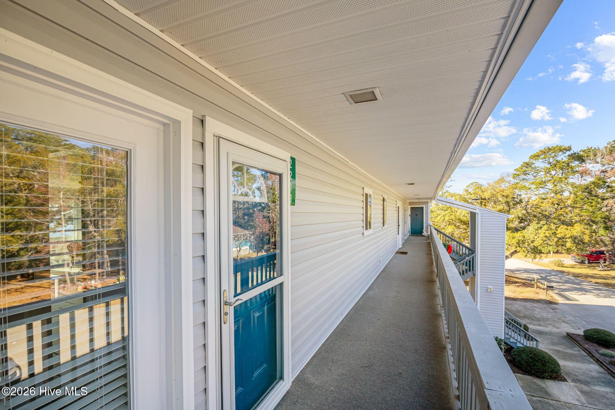 2213 Harbourside Drive Property Photo 6