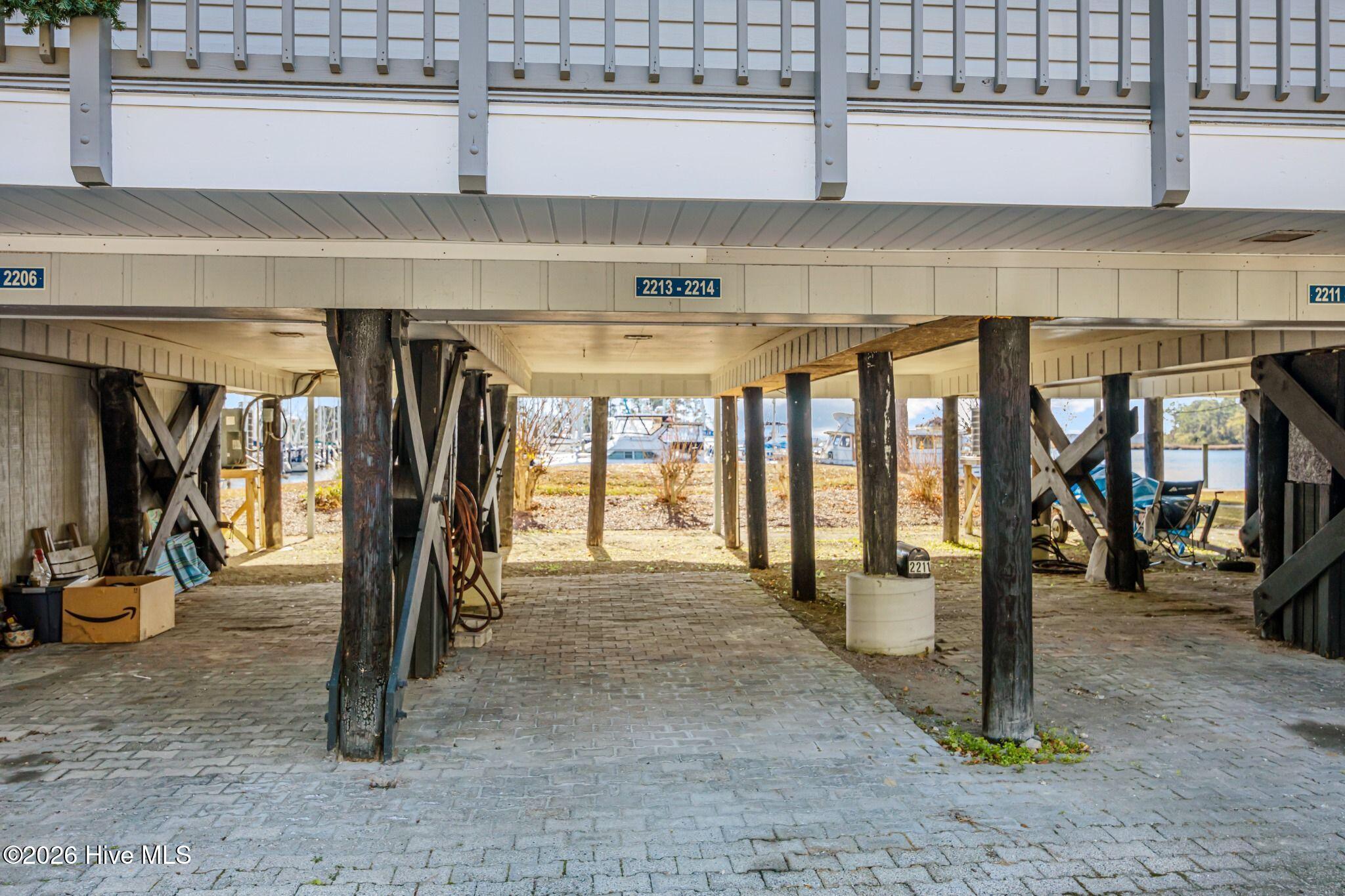 2213 Harbourside Drive Property Photo 28