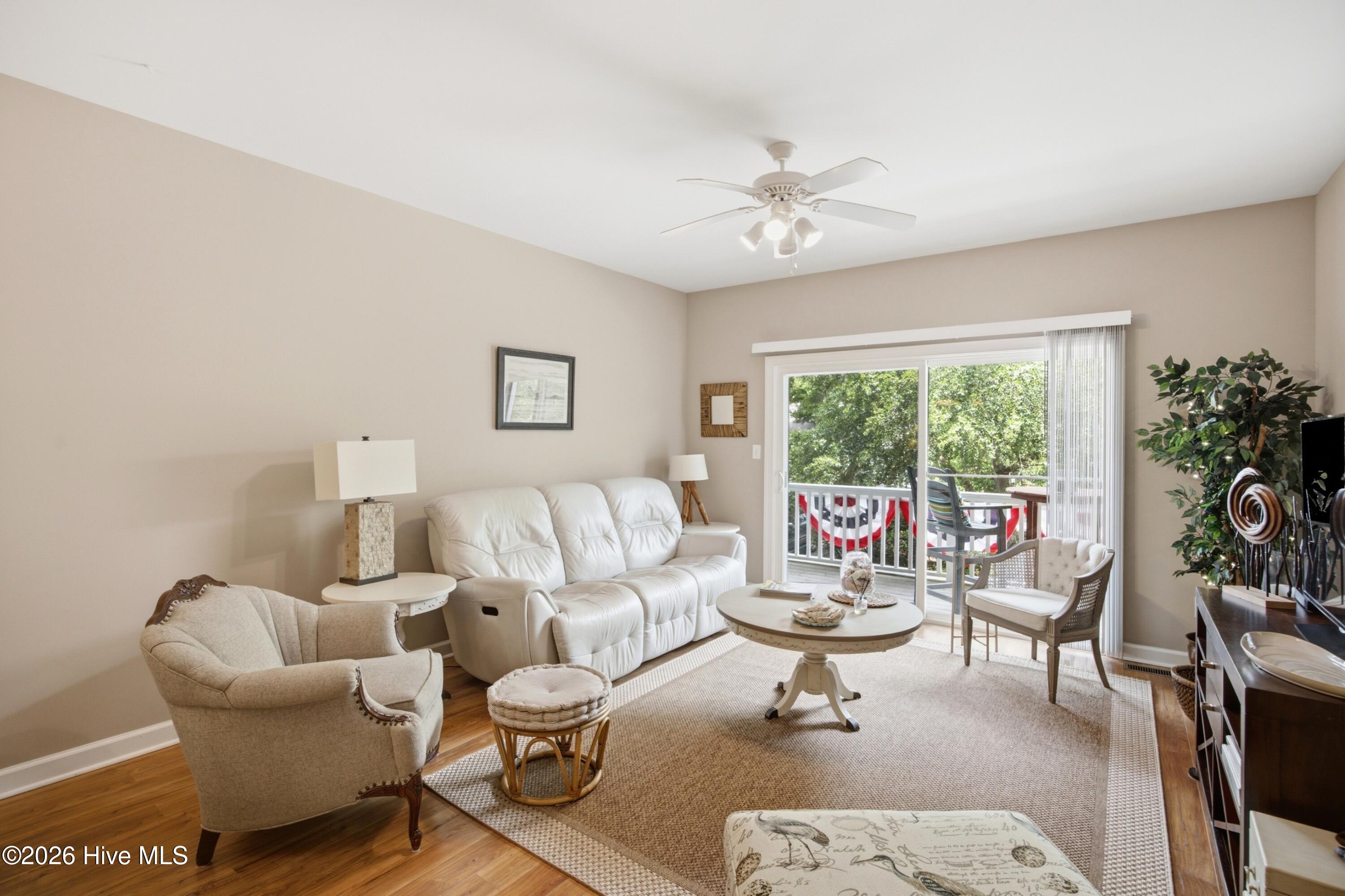 610 W Brown Street Apt E Property Photo 7