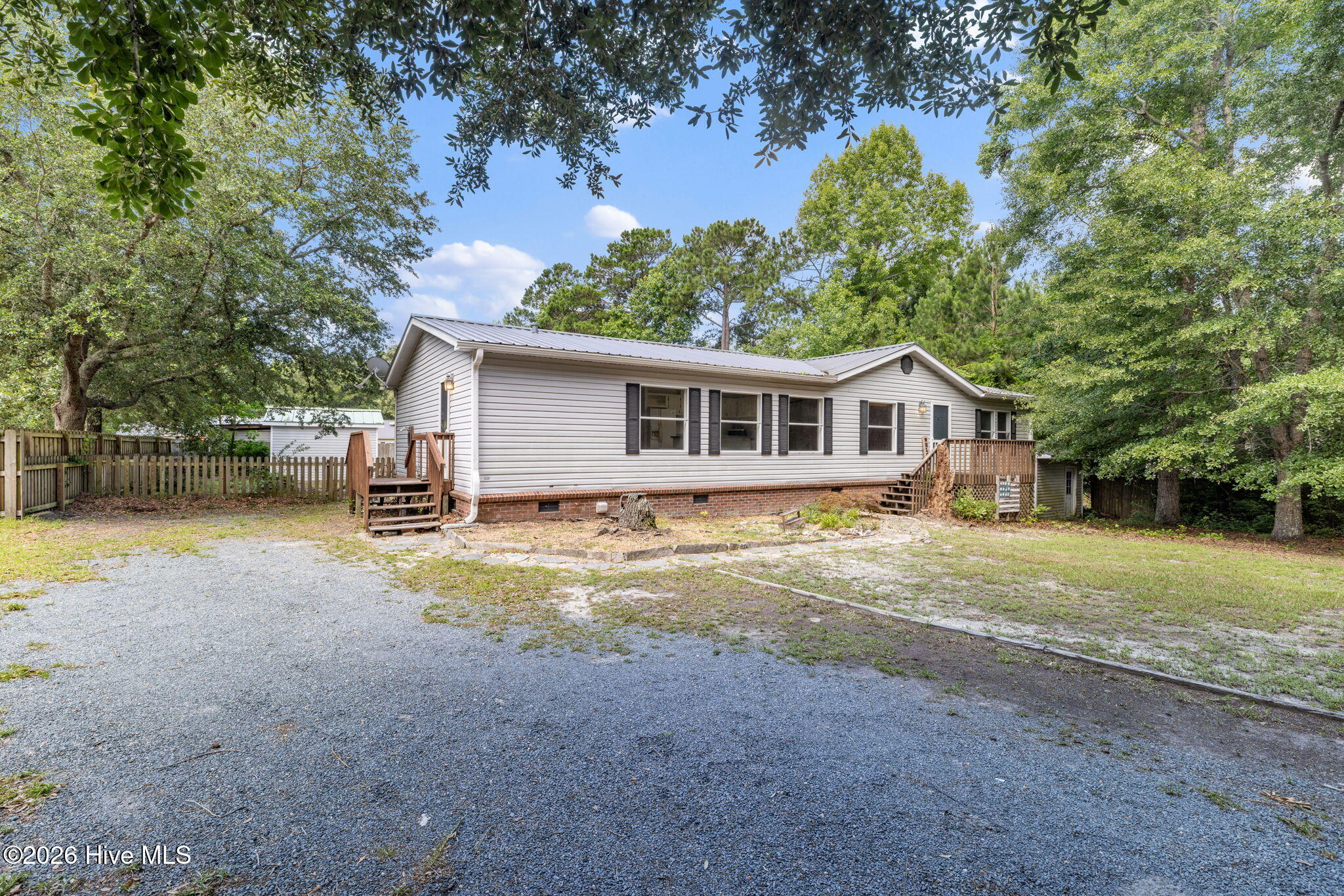 63 Warwick Court Property Photo 7