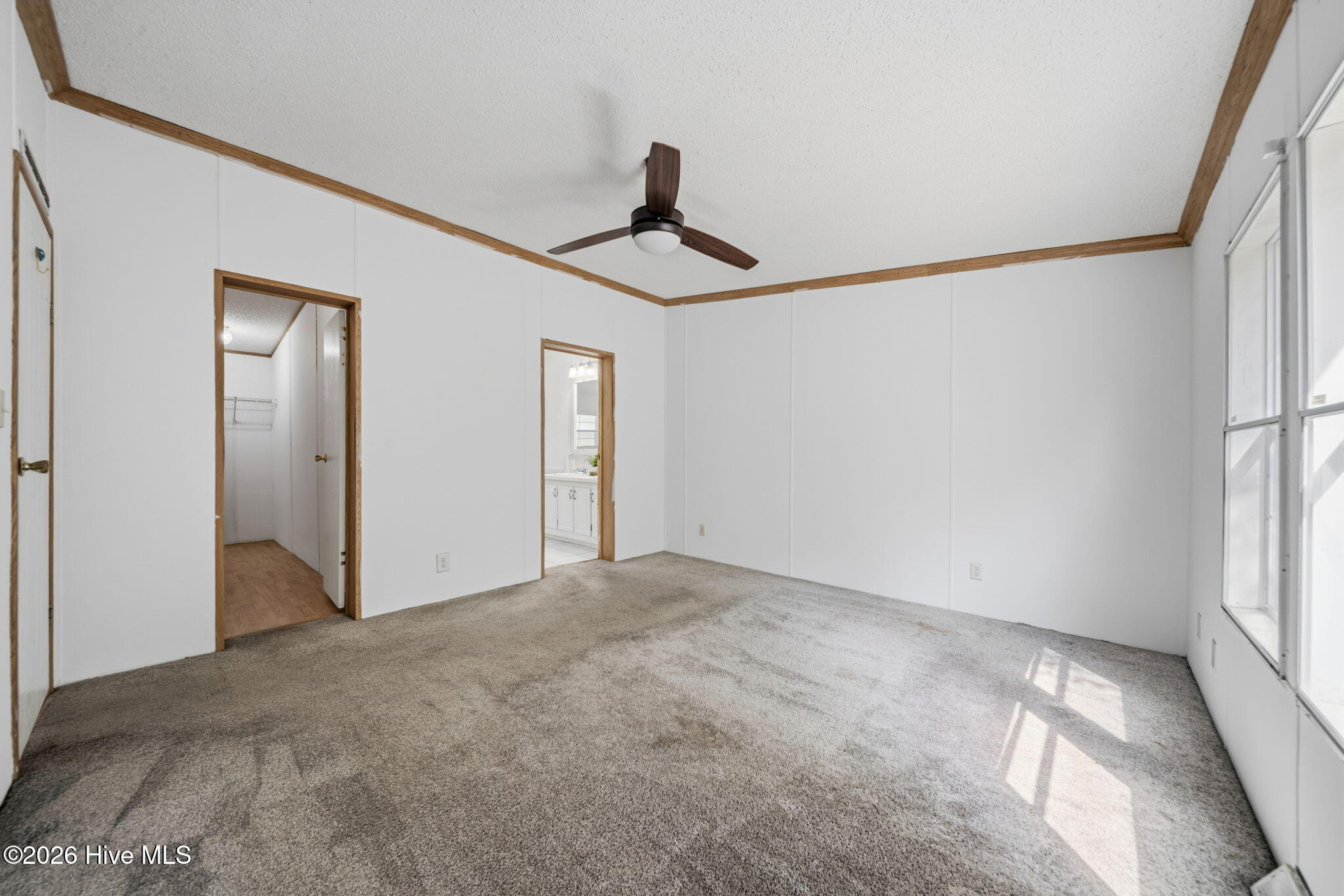 63 Warwick Court Property Photo 16