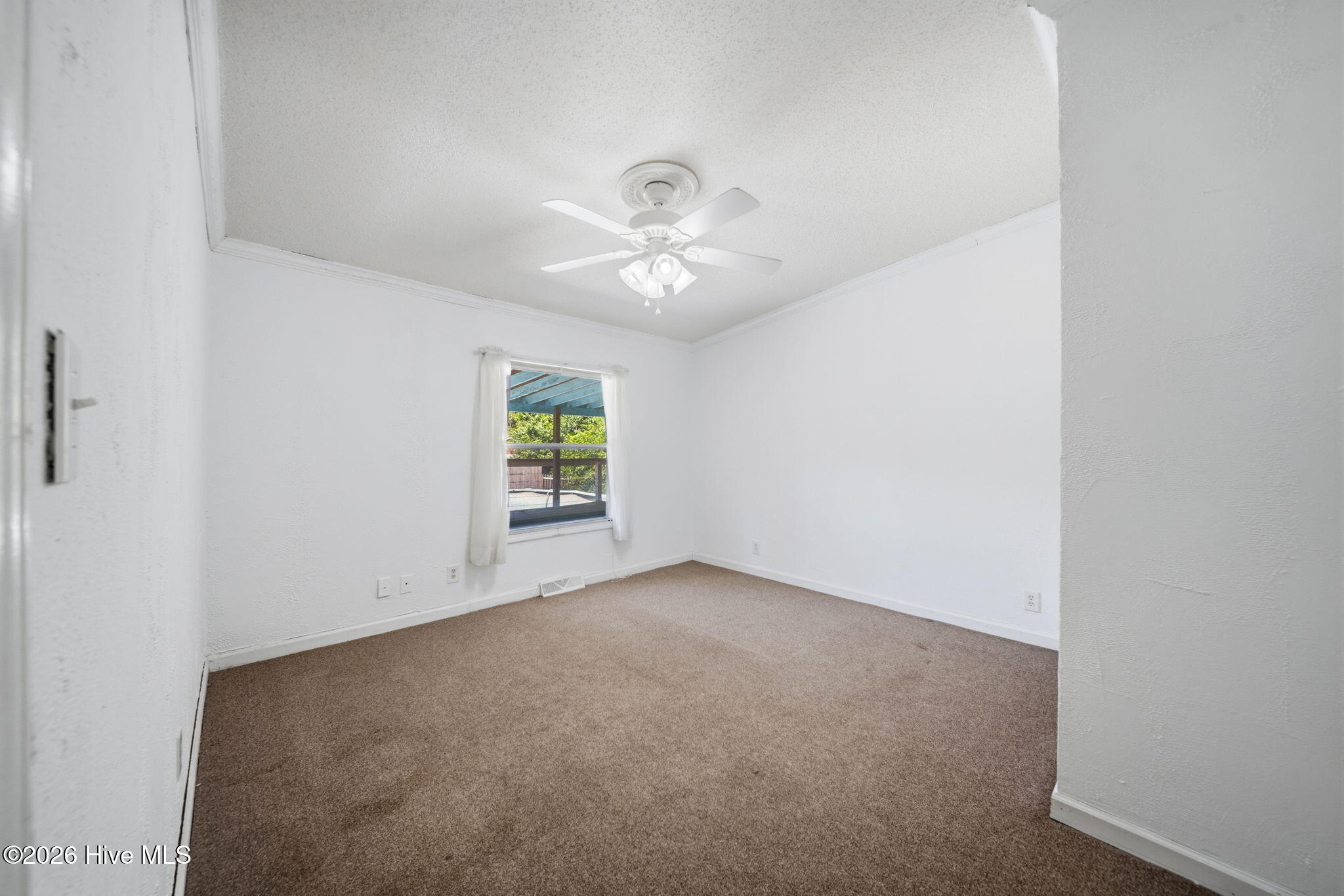63 Warwick Court Property Photo 18
