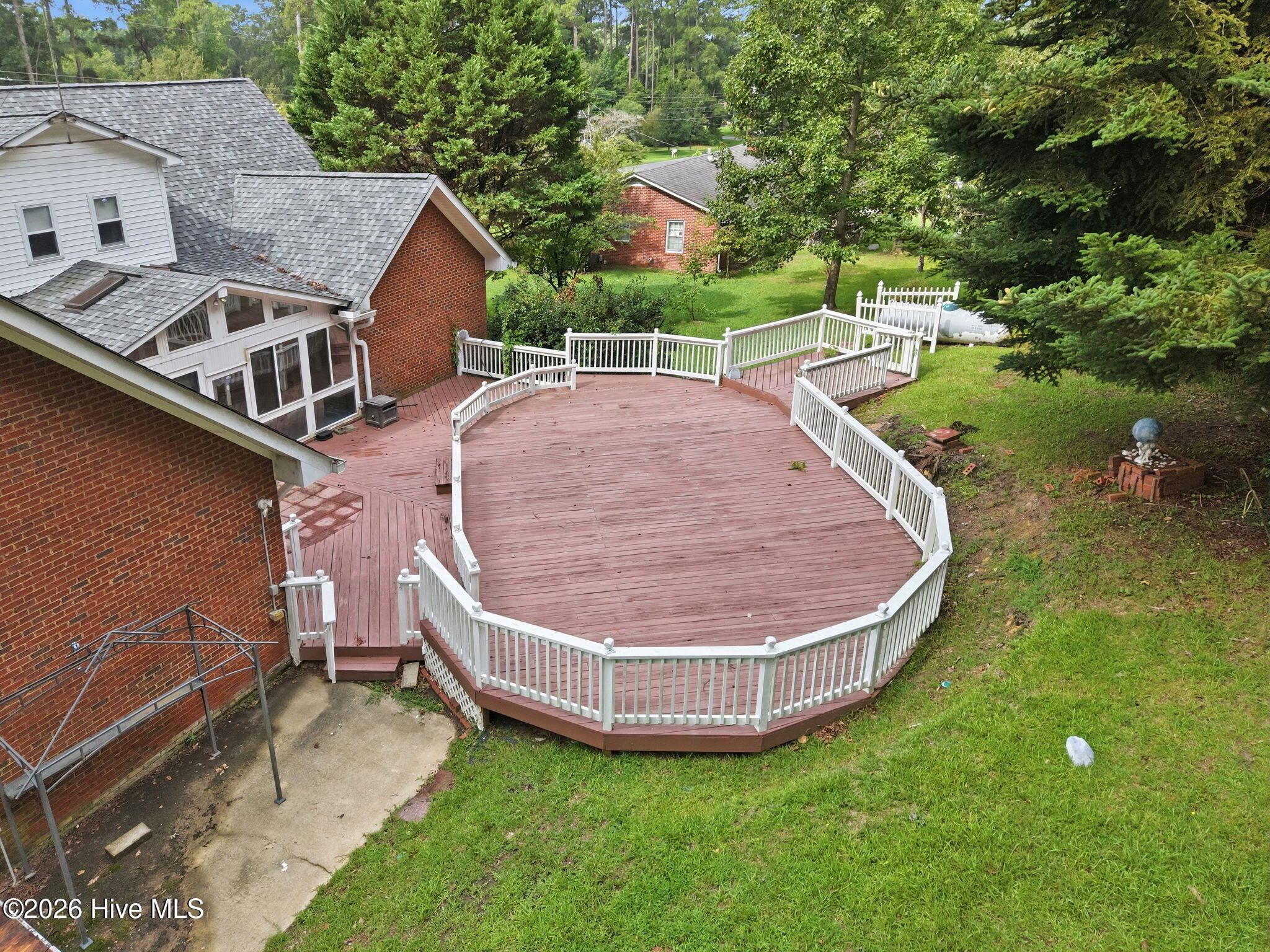 303 Harvey Circle Property Photo 3