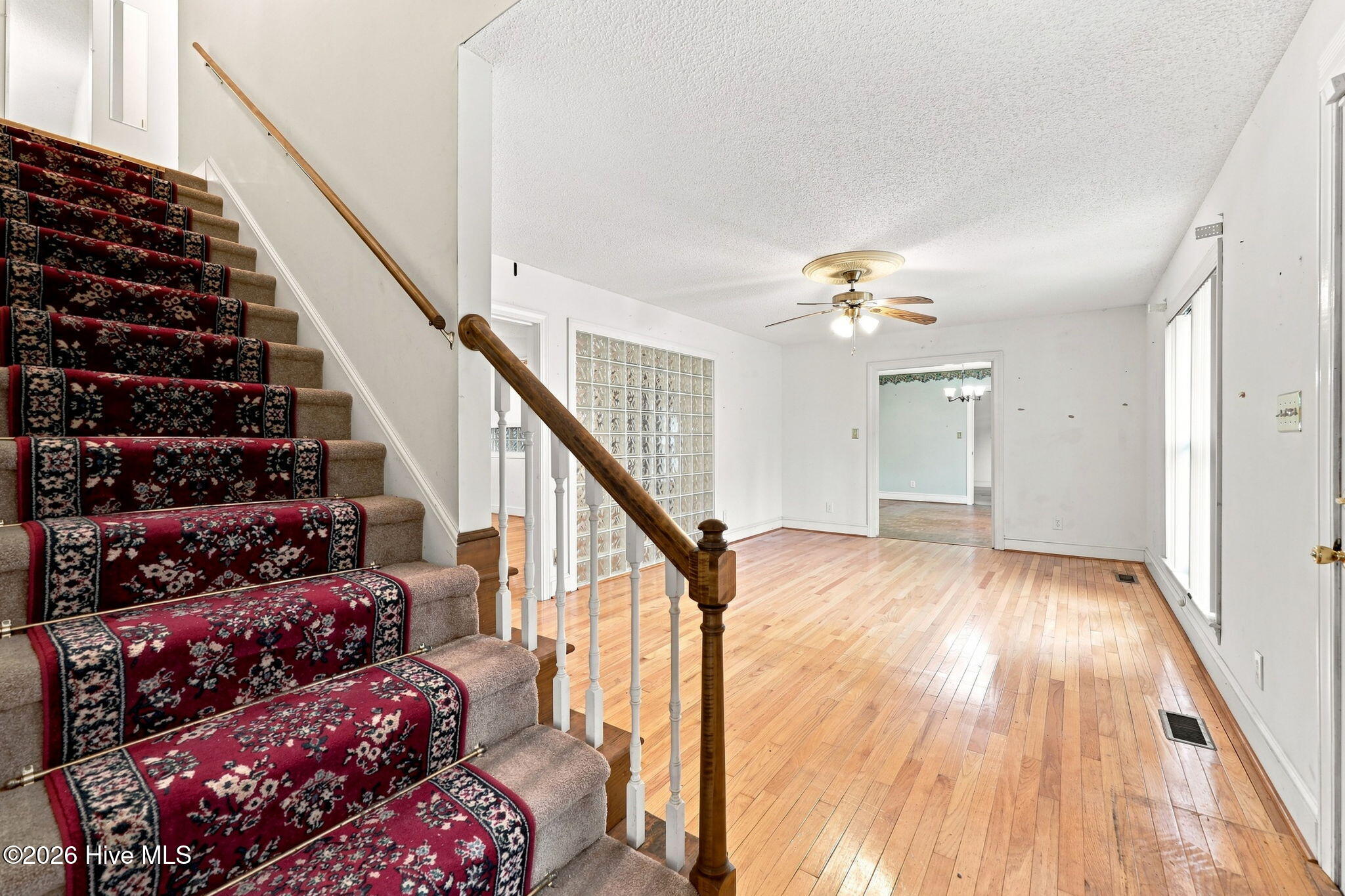 303 Harvey Circle Property Photo 6