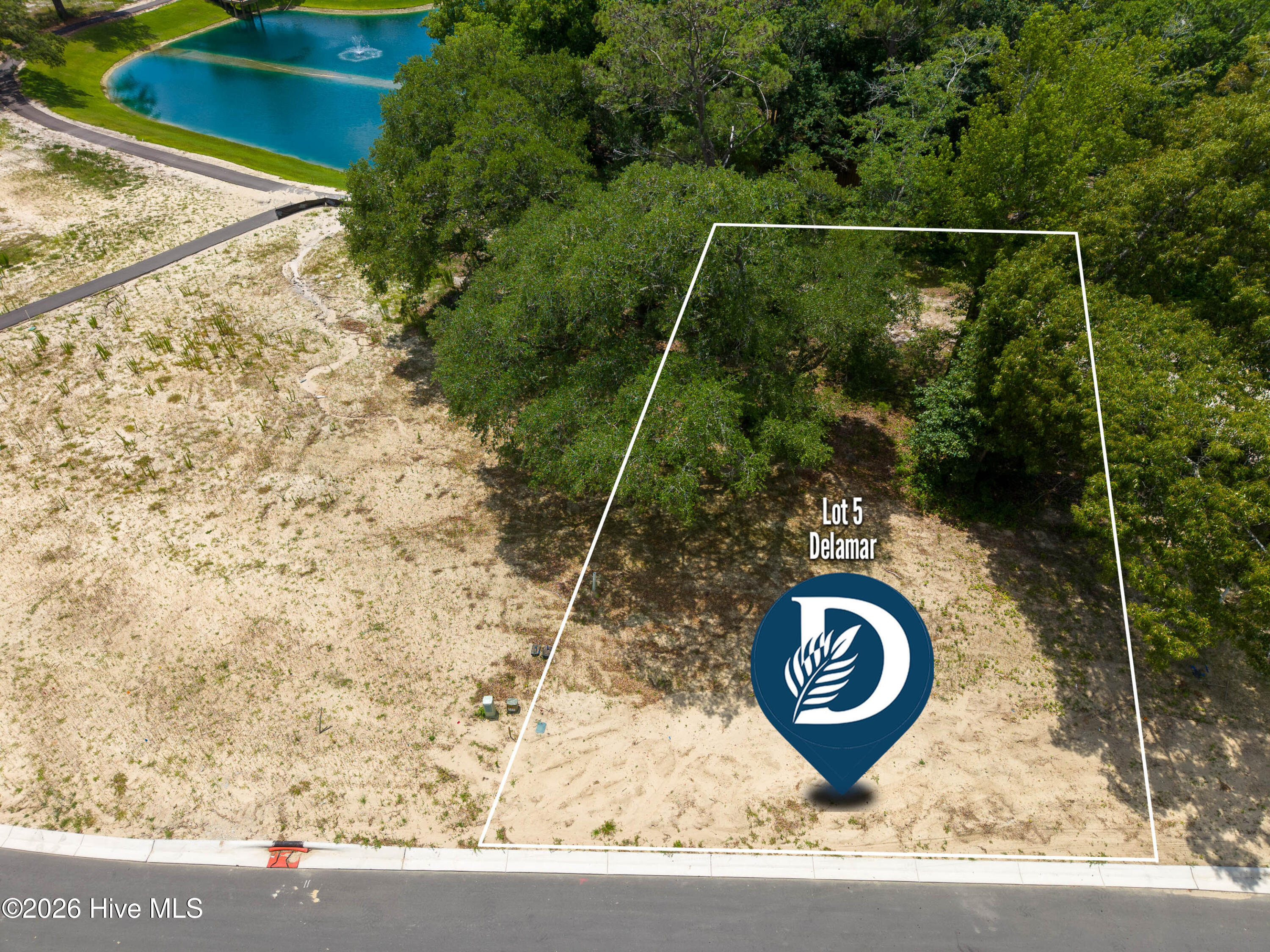 126 E Wayfinder Lane Property Photo 2