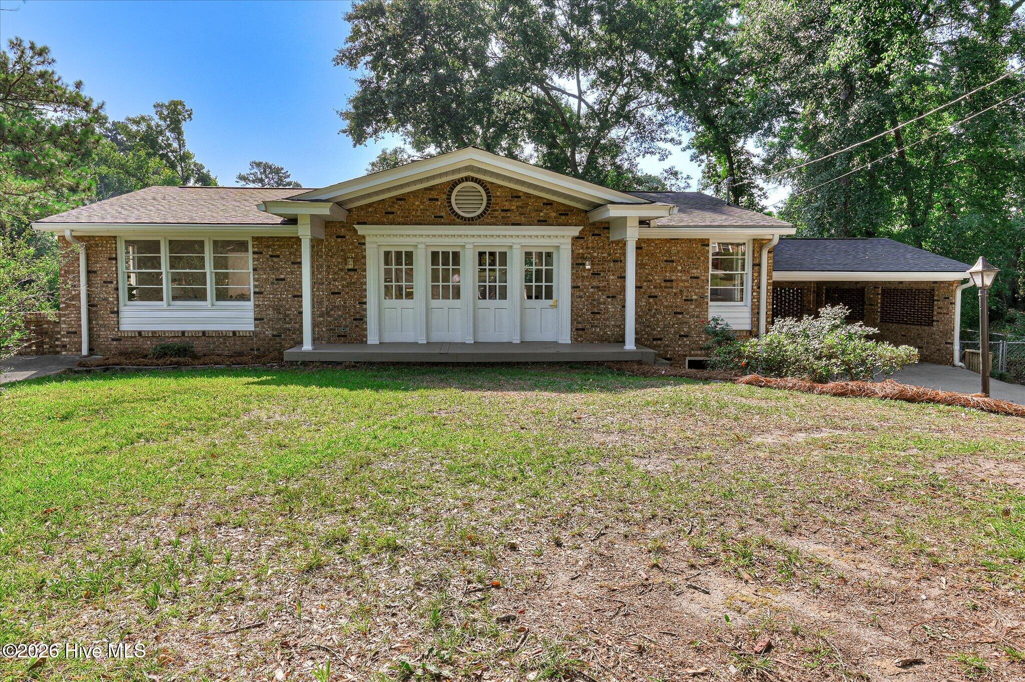 502 Arnlee Way