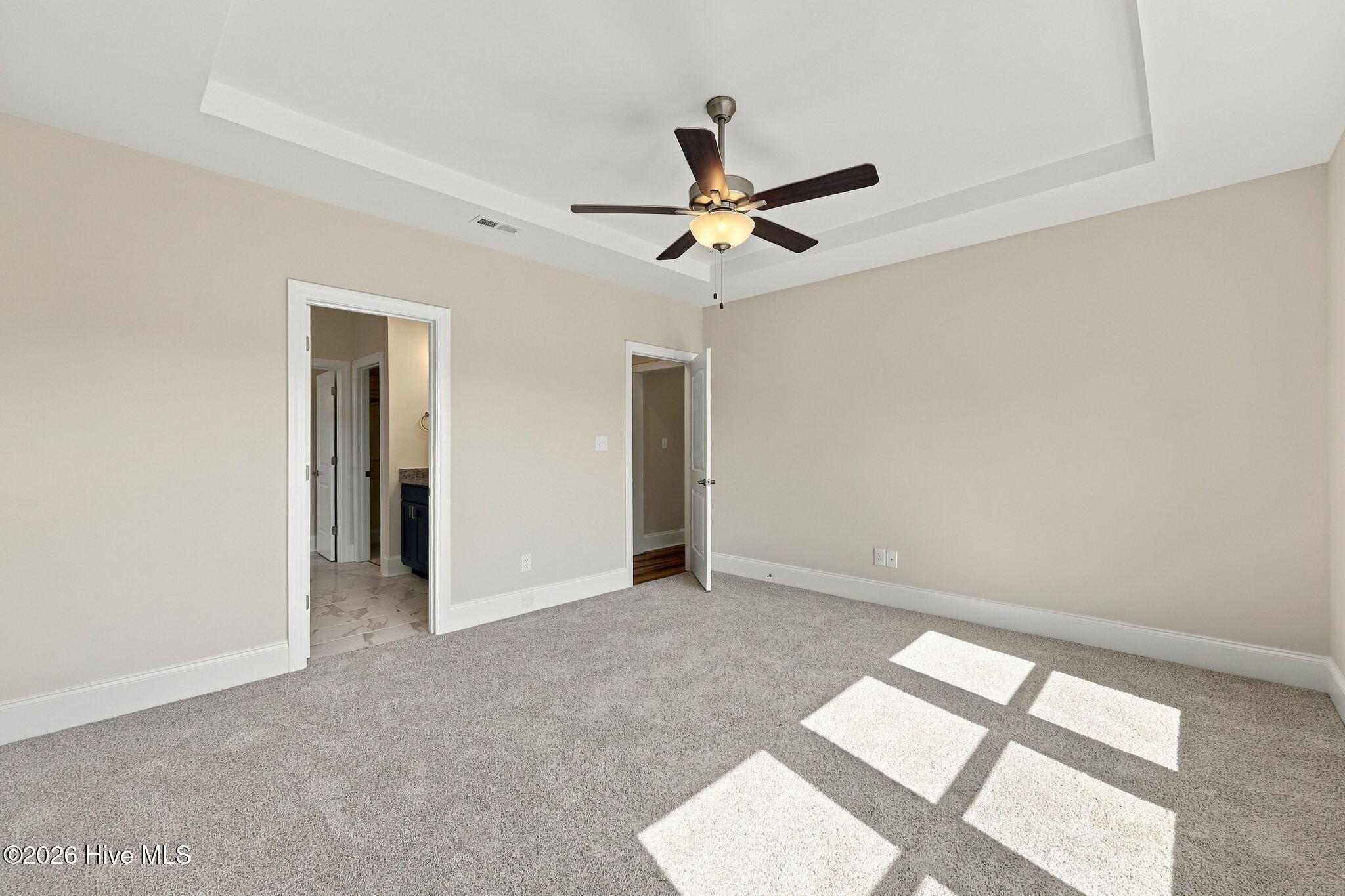 100 Abbey Road Property Photo 10