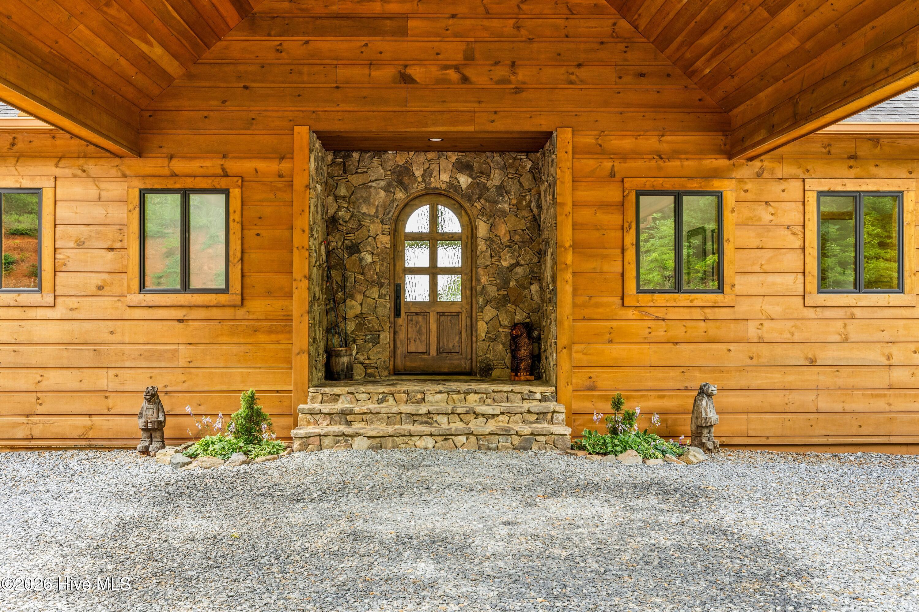 105 Noble Mountain Landing Property Photo 8