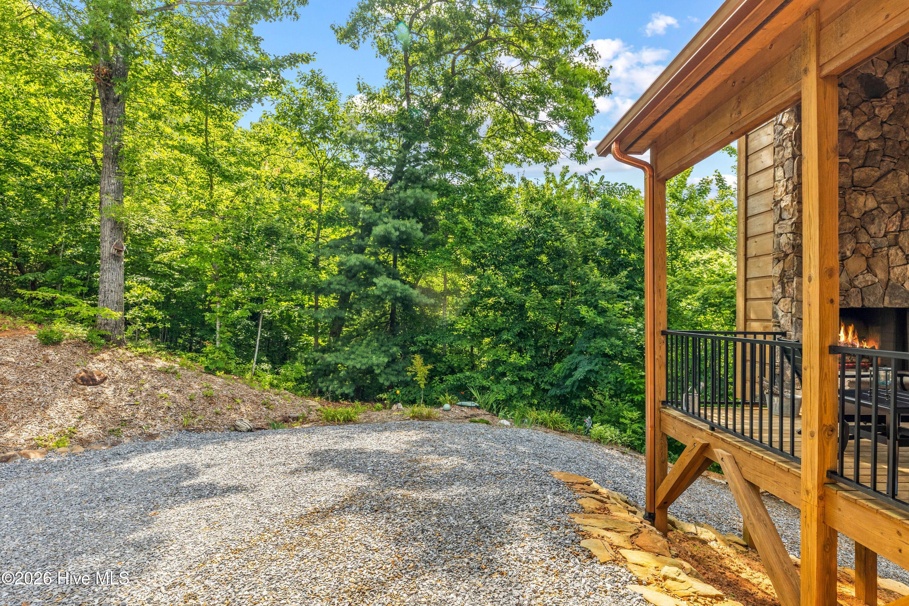 105 Noble Mountain Landing Property Photo 14