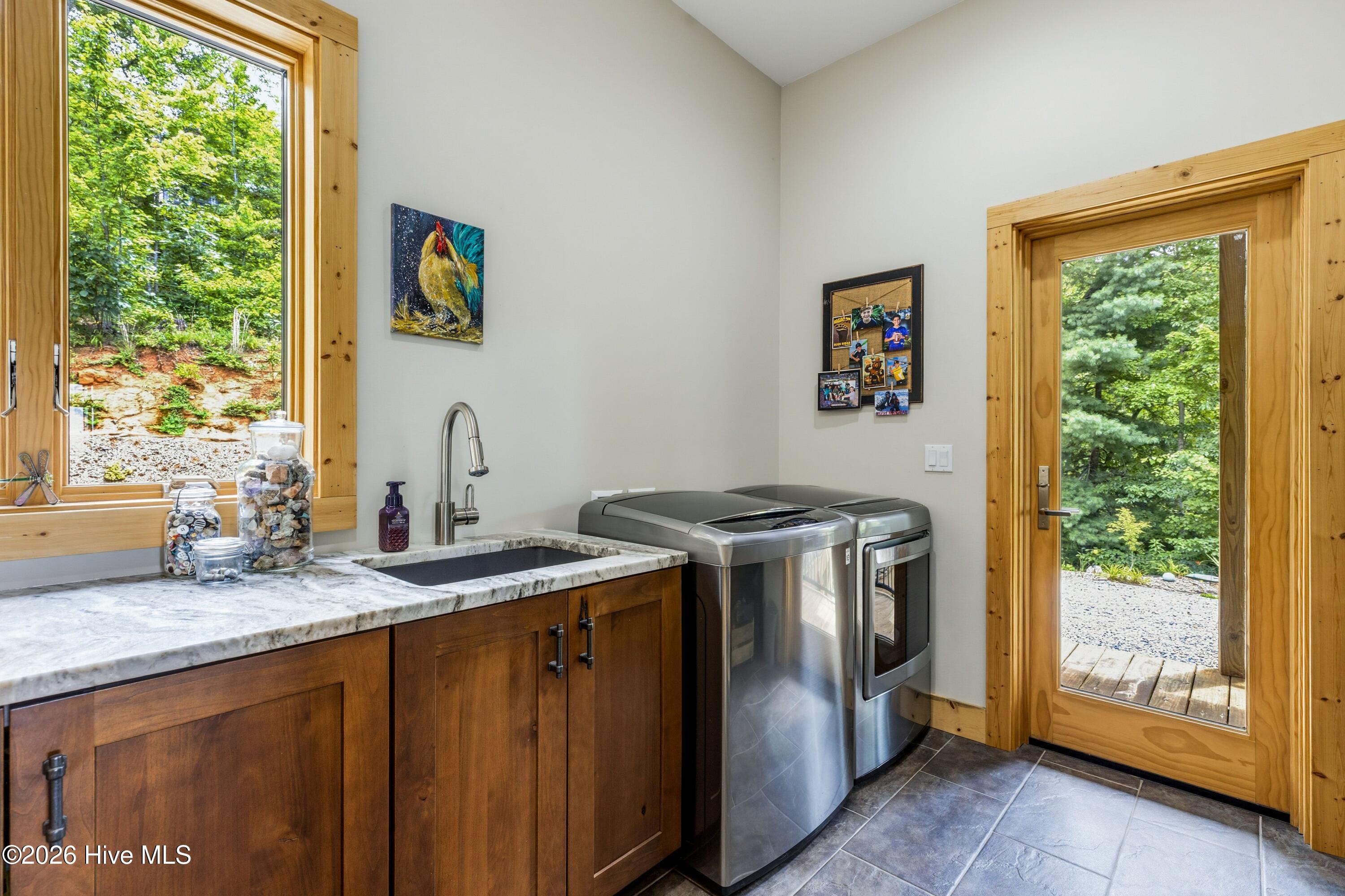 105 Noble Mountain Landing Property Photo 38
