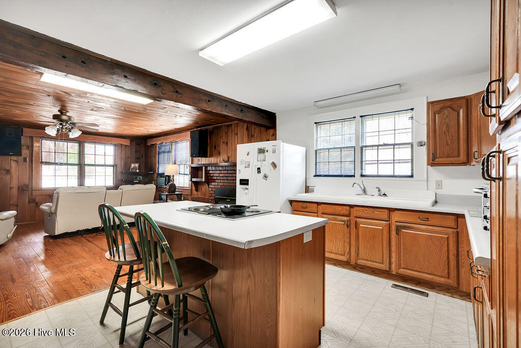 205 W Moore Street Property Photo 12