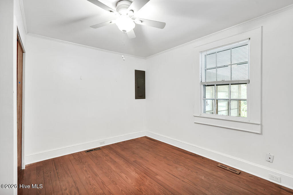 205 W Moore Street Property Photo 15