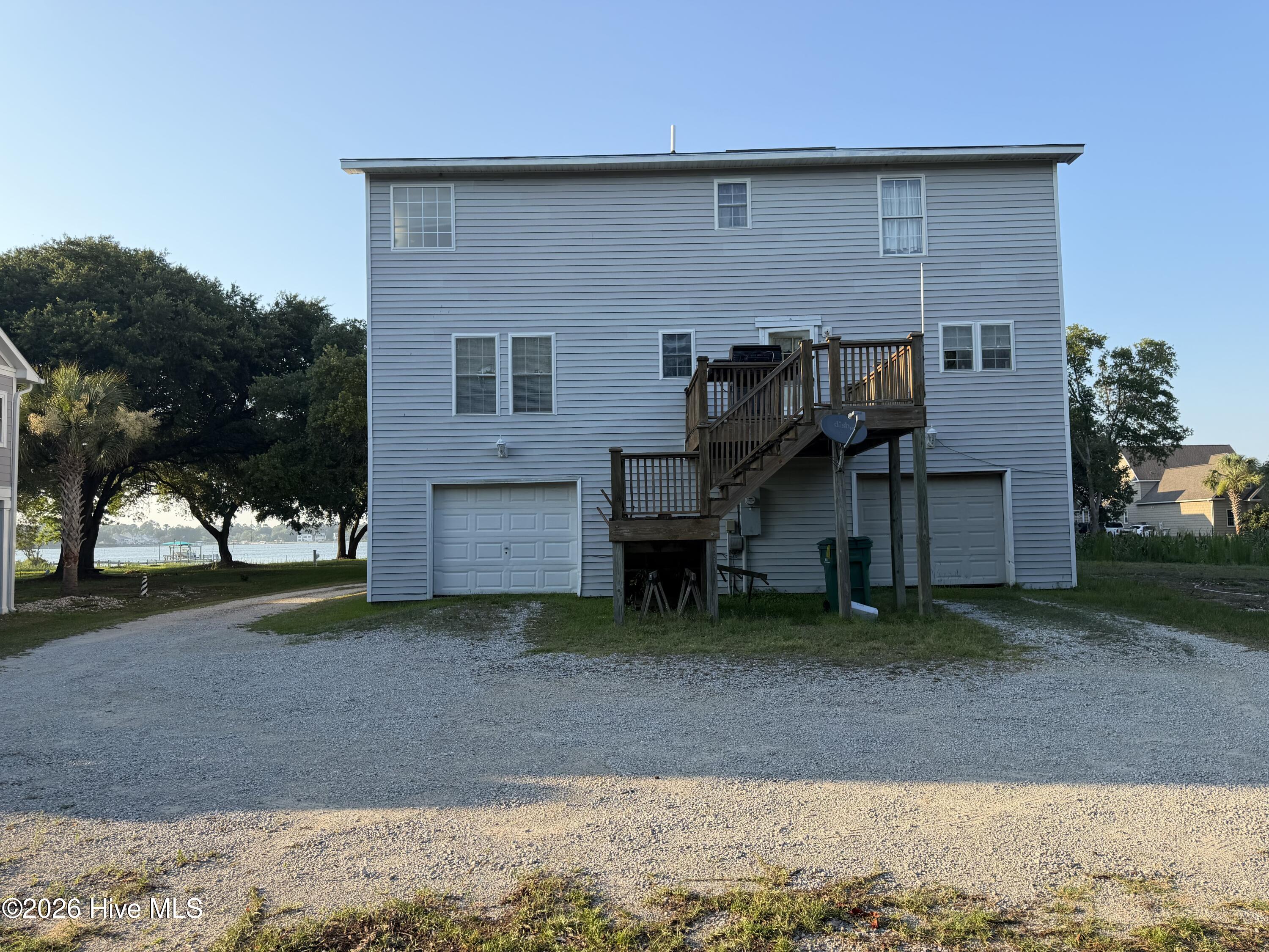 215 Shell Drive Property Photo 3