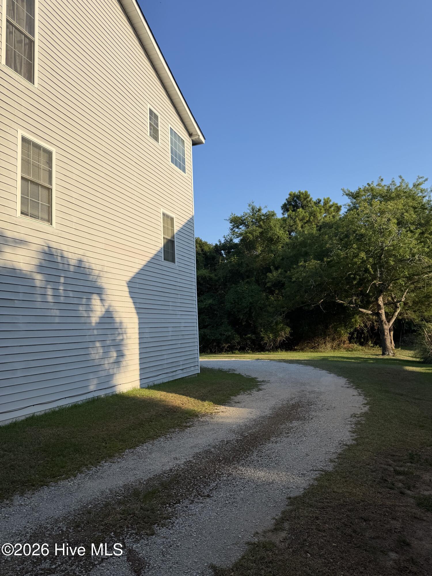 215 Shell Drive Property Photo 4