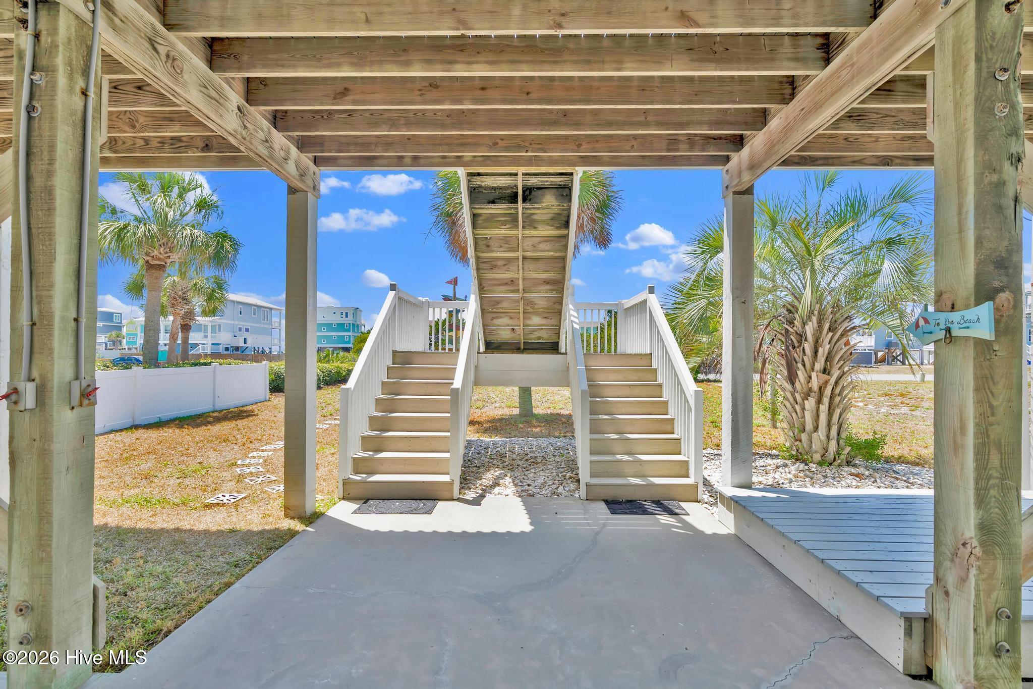 108 W Dolphin Drive Property Photo 39