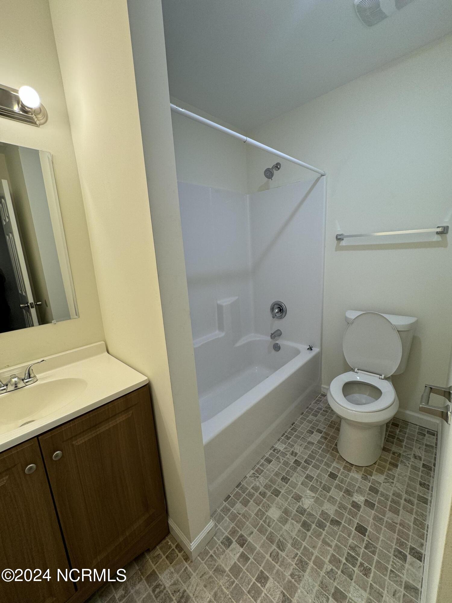 609 N 8th Street B Property Photo 6