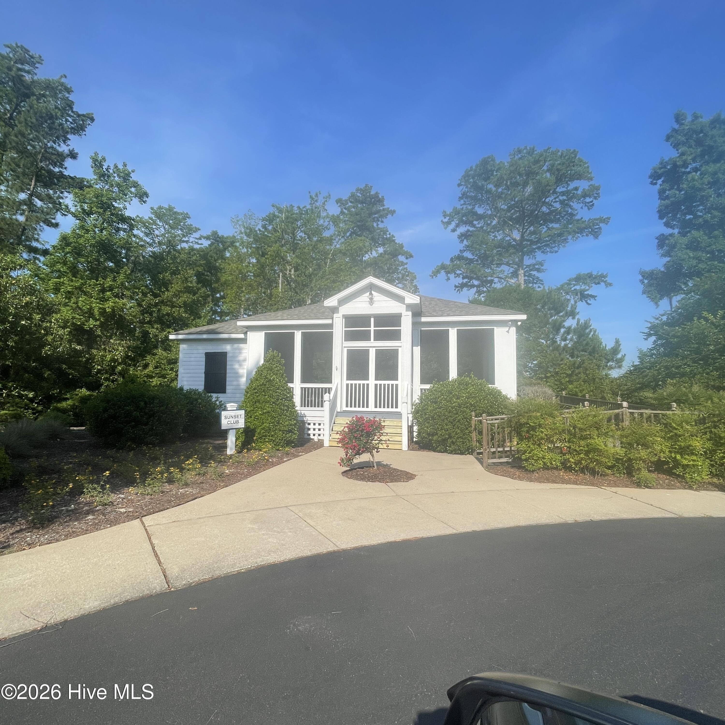 708 Batts Island Road Property Photo 3