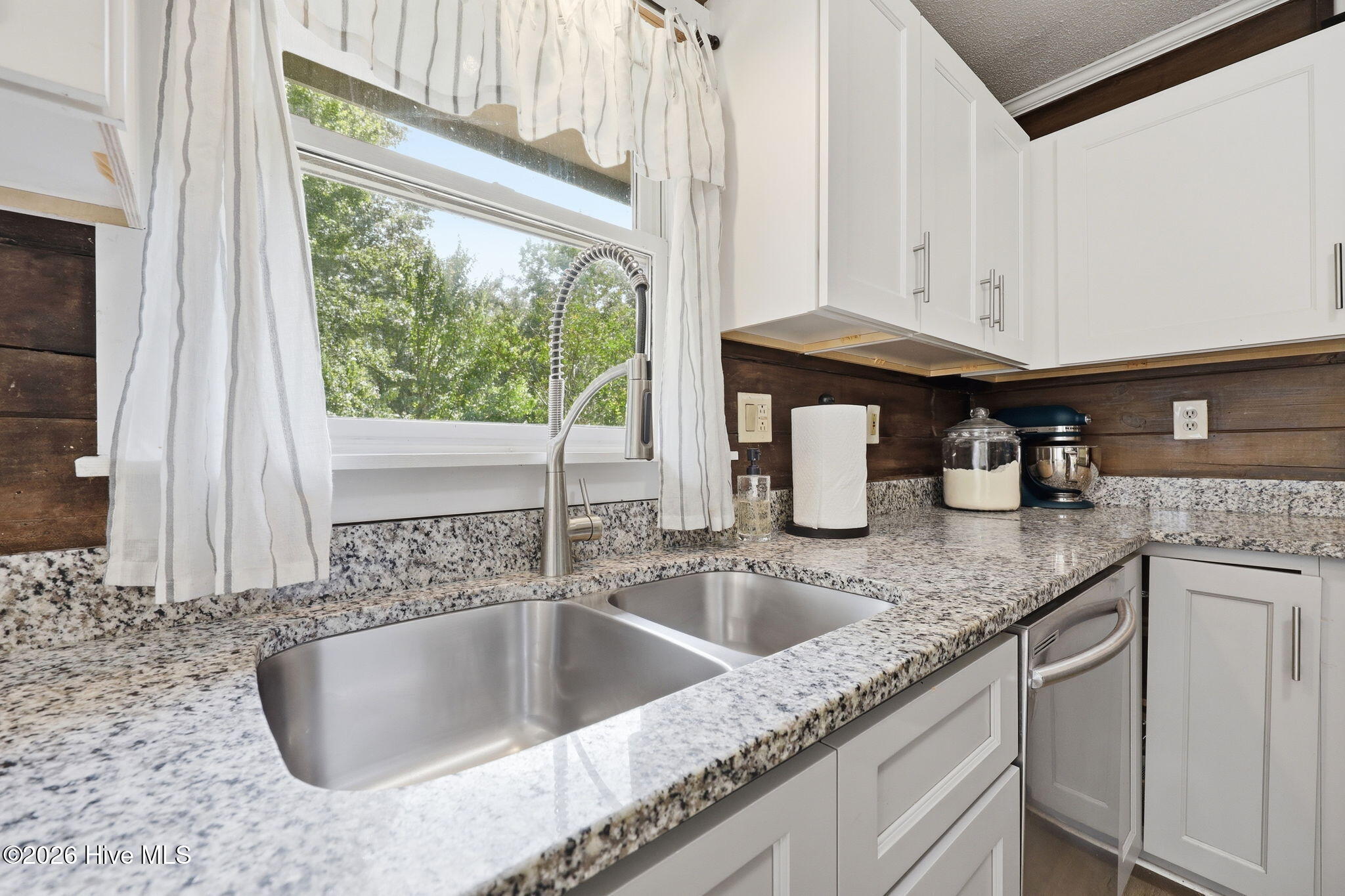 866 Mill River Road Property Photo 14