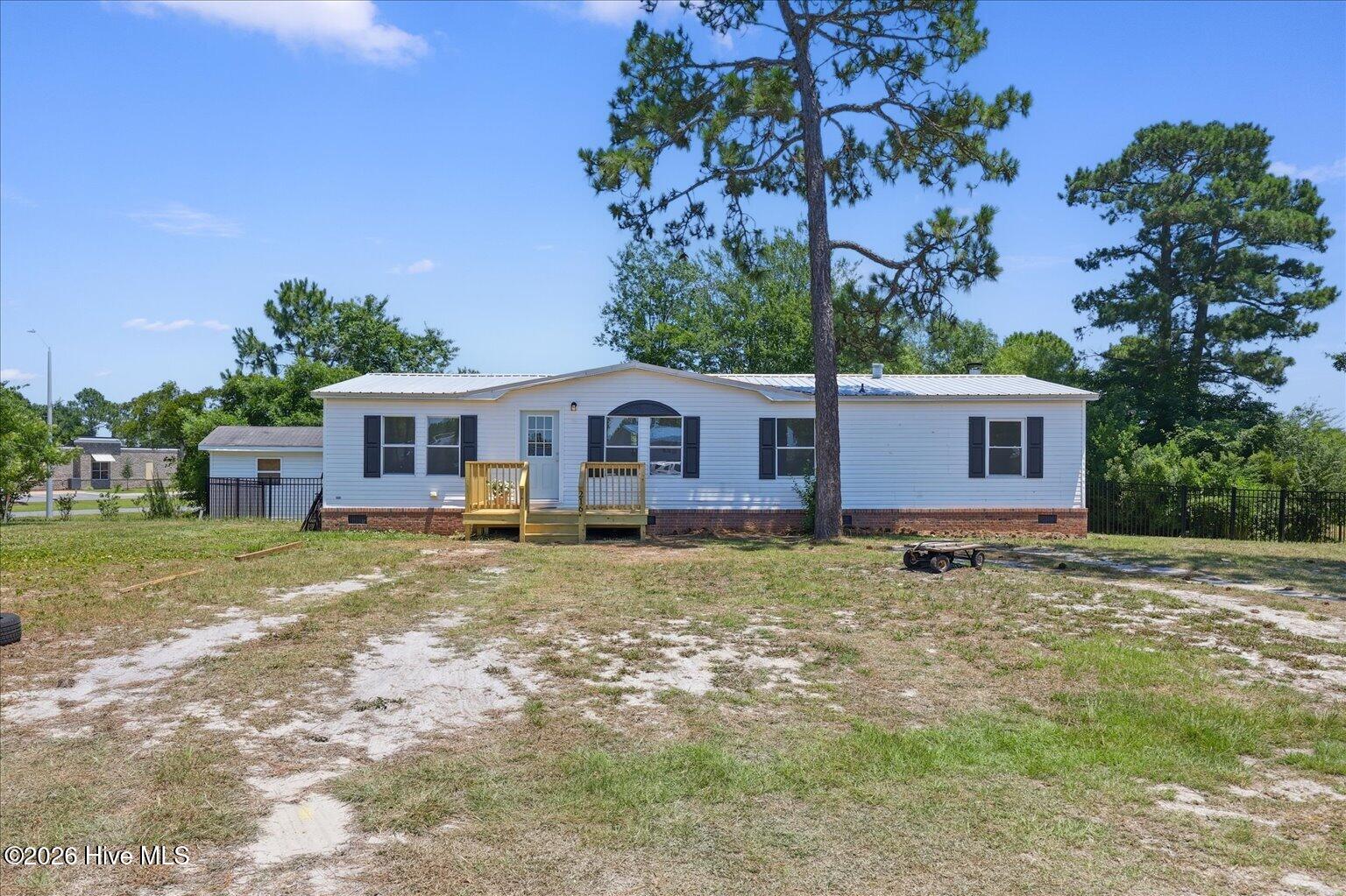 216 Oak Grove Drive Property Photo 1