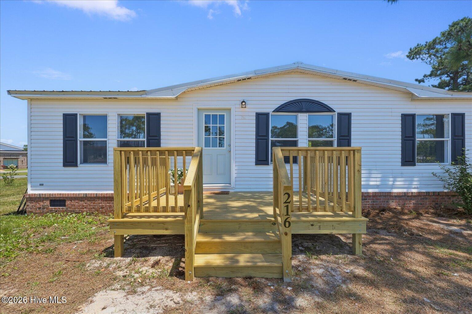 216 Oak Grove Drive Property Photo 2