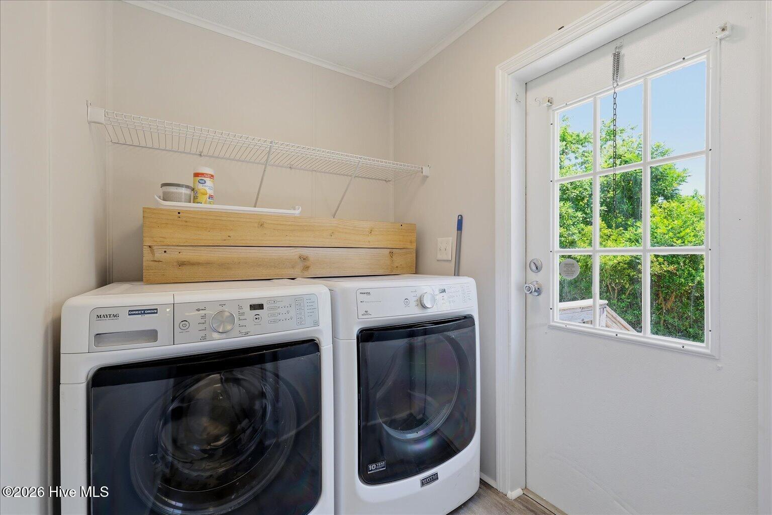 216 Oak Grove Drive Property Photo 14