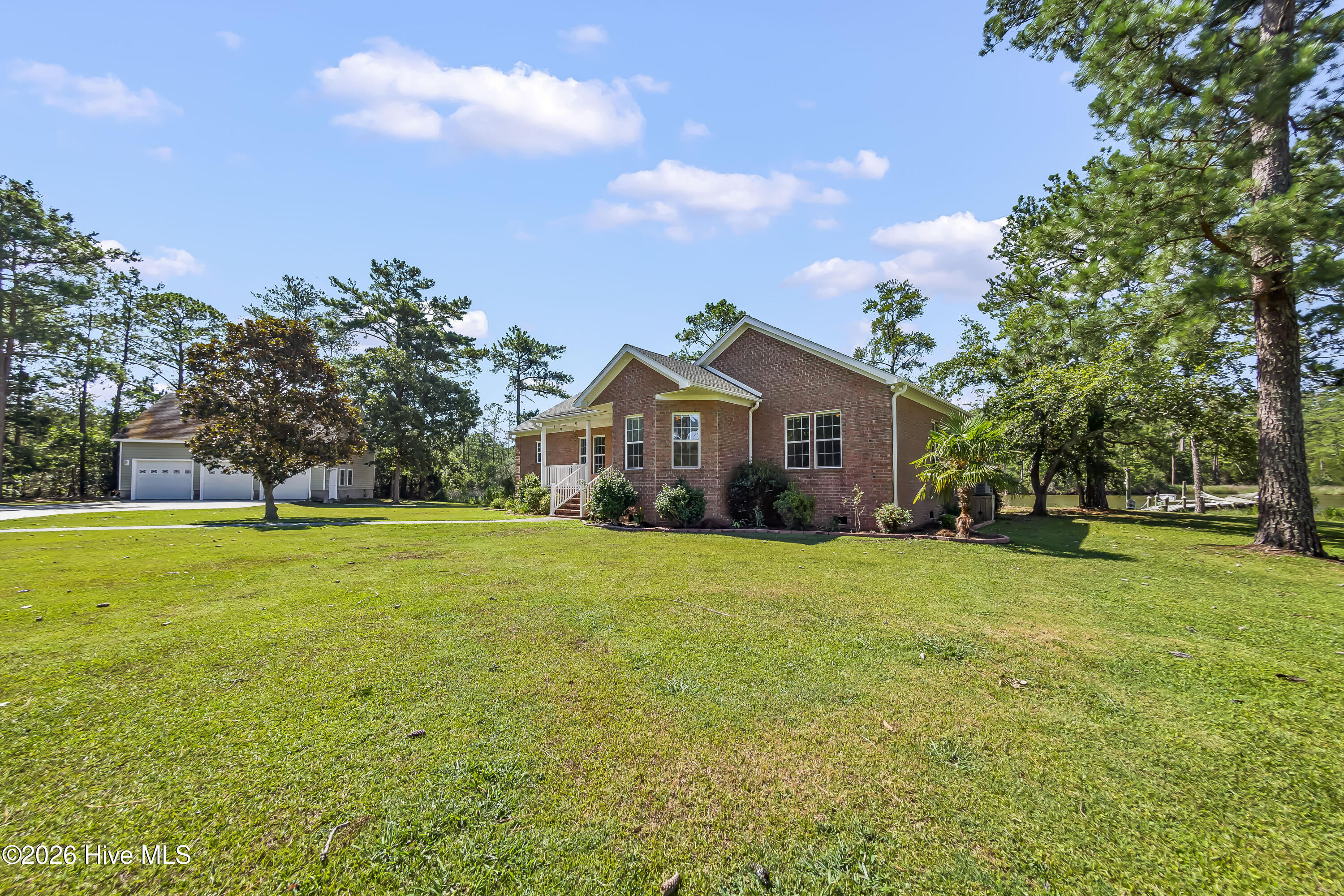 201 Trawler Lane Property Photo 11