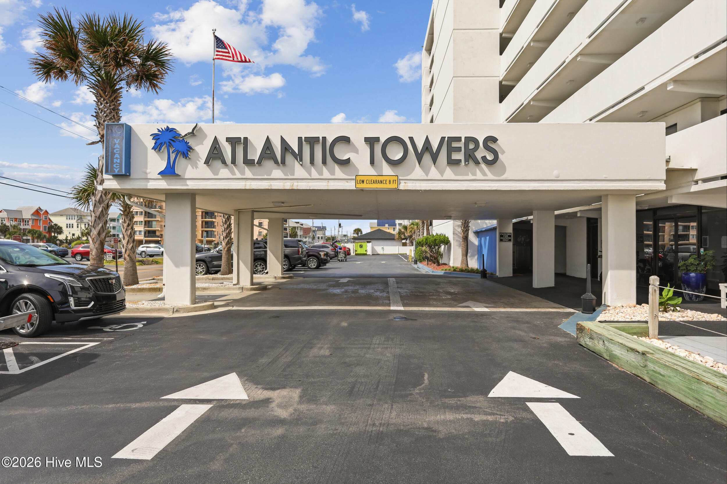 1615 Lake Park Boulevard S Unit 709 Property Photo 1