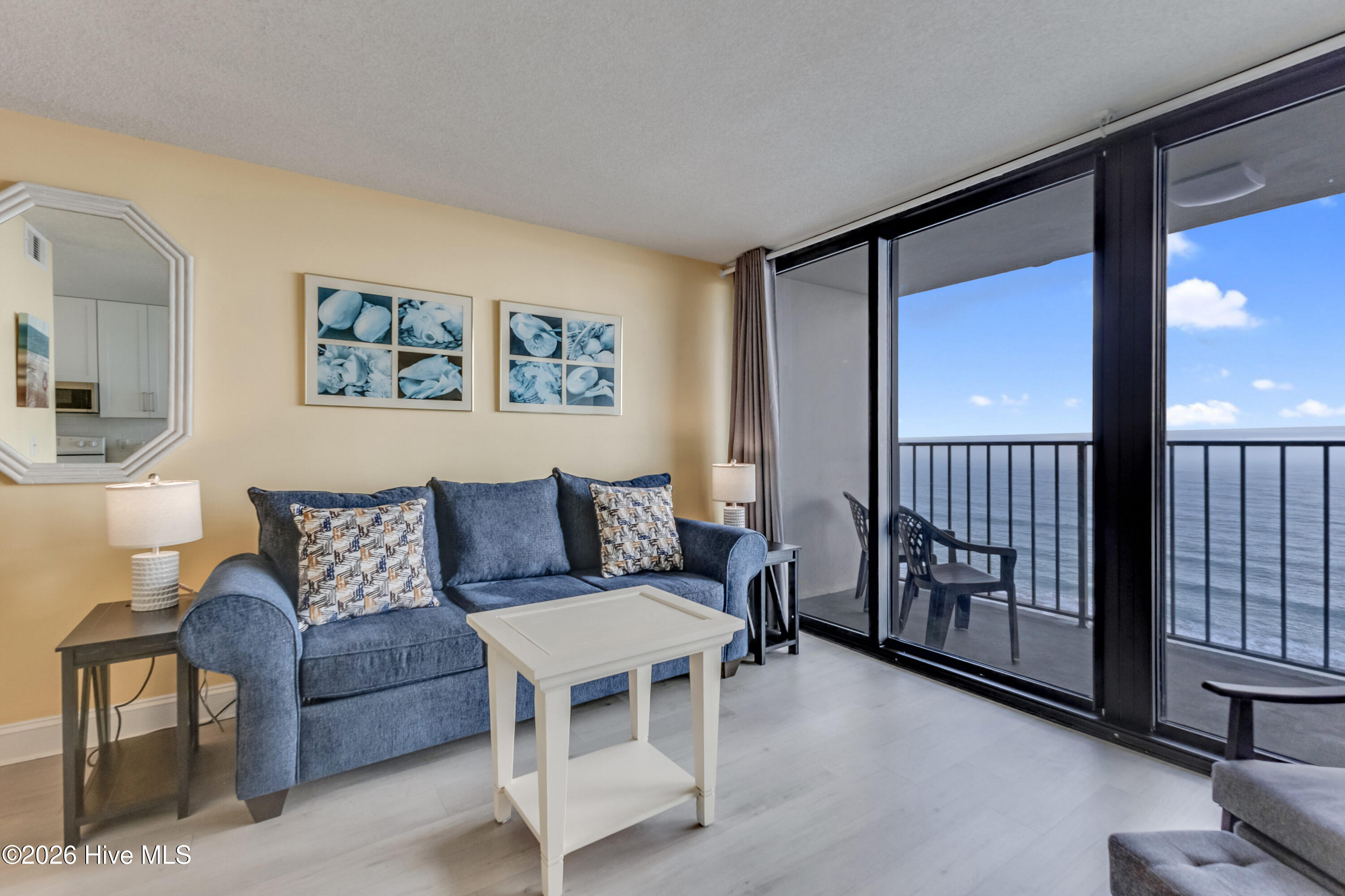 1615 Lake Park Boulevard S Unit 709 Property Photo 7