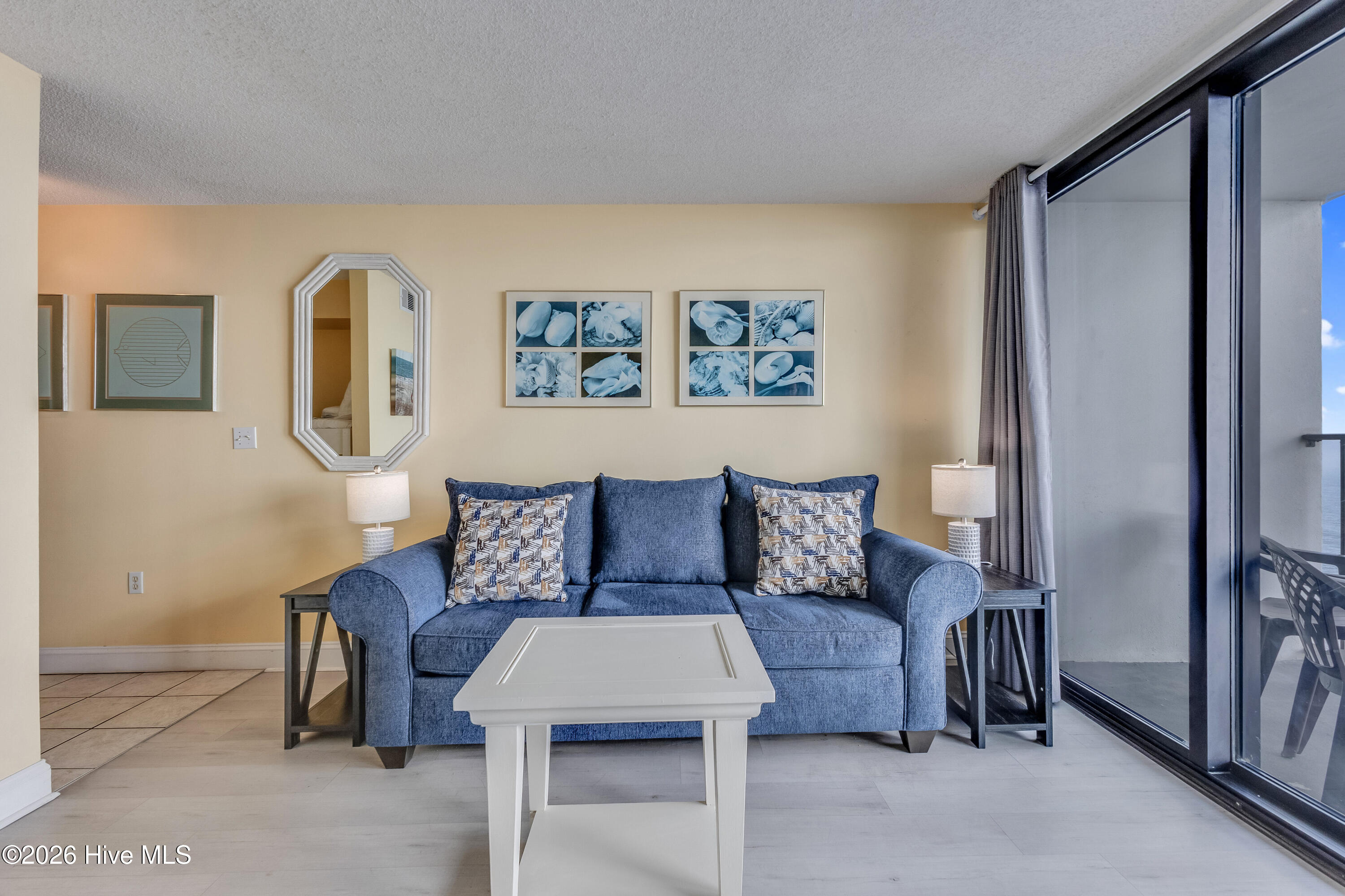 1615 Lake Park Boulevard S Unit 709 Property Photo 8