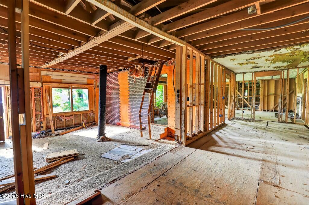 8514 Main Street Property Photo 4