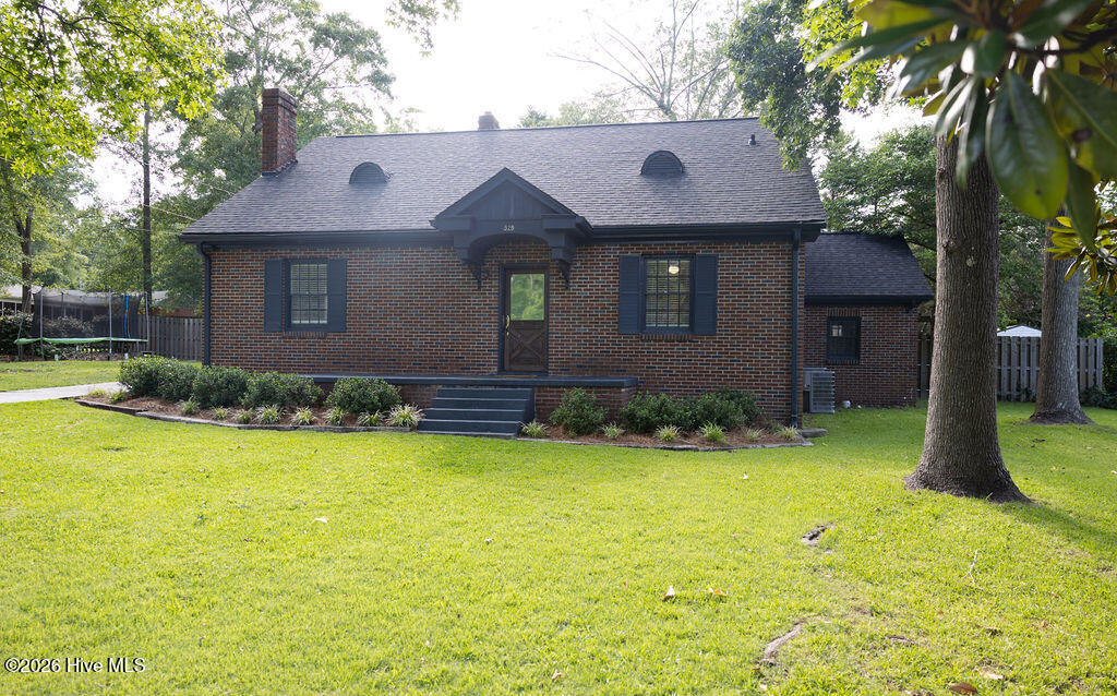 328 Camellia Drive Property Photo 3
