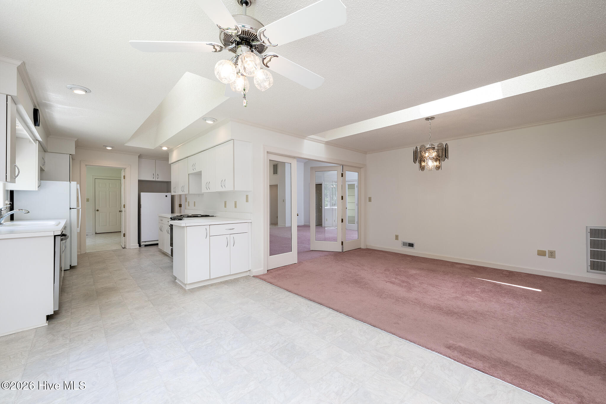 809 Thyme Court Property Photo 3
