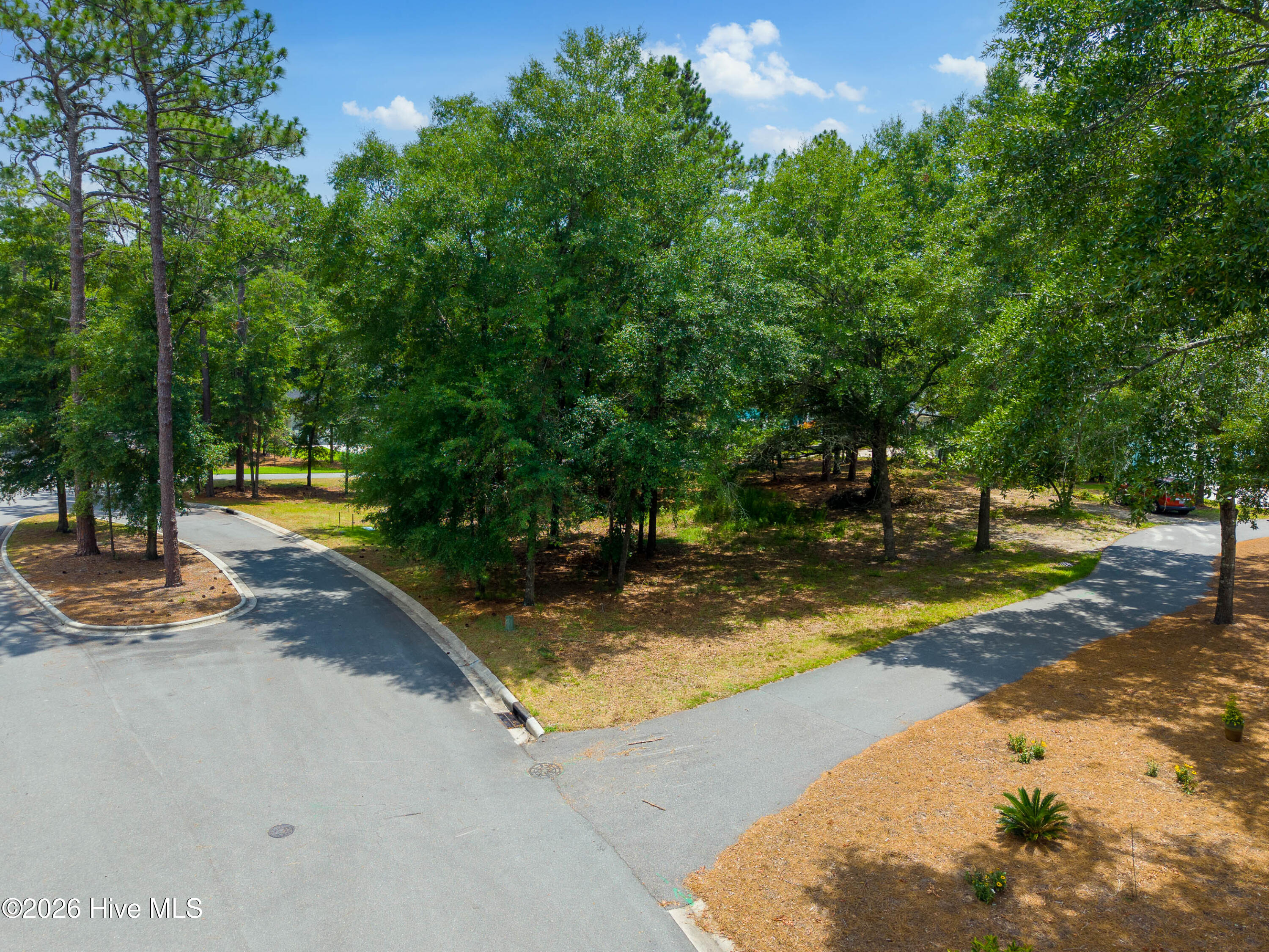 3627 208 White Cliffs Drive Property Photo 4