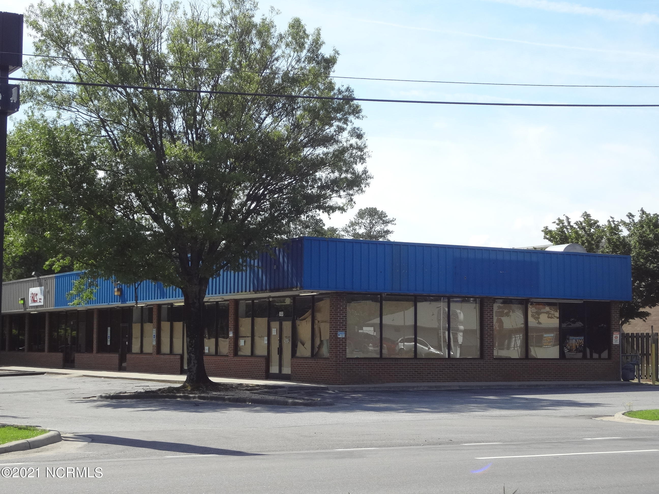 667 S Memorial Drive Property Photo 1
