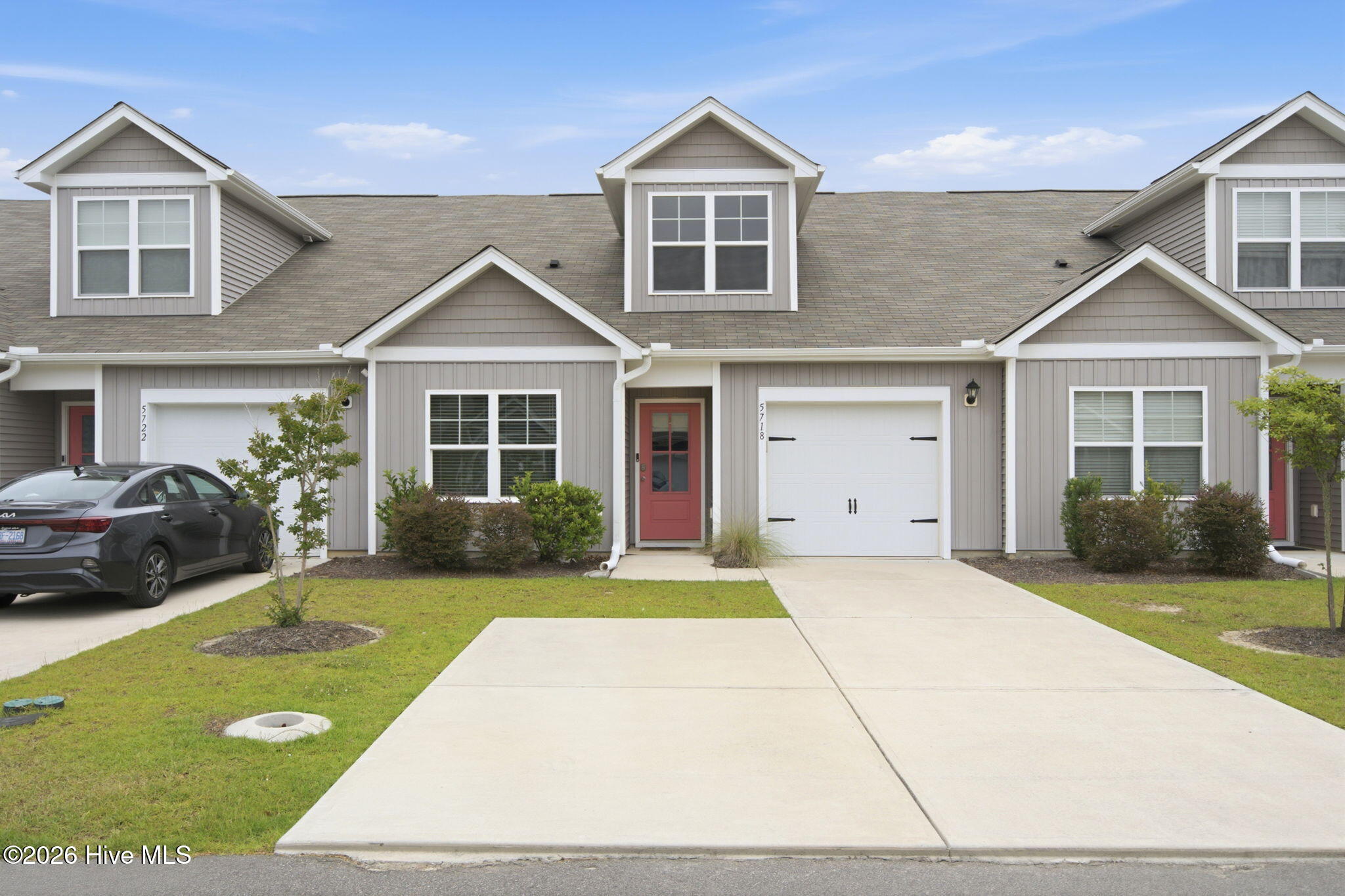 5718 Parterre Court Ne Property Photo 1