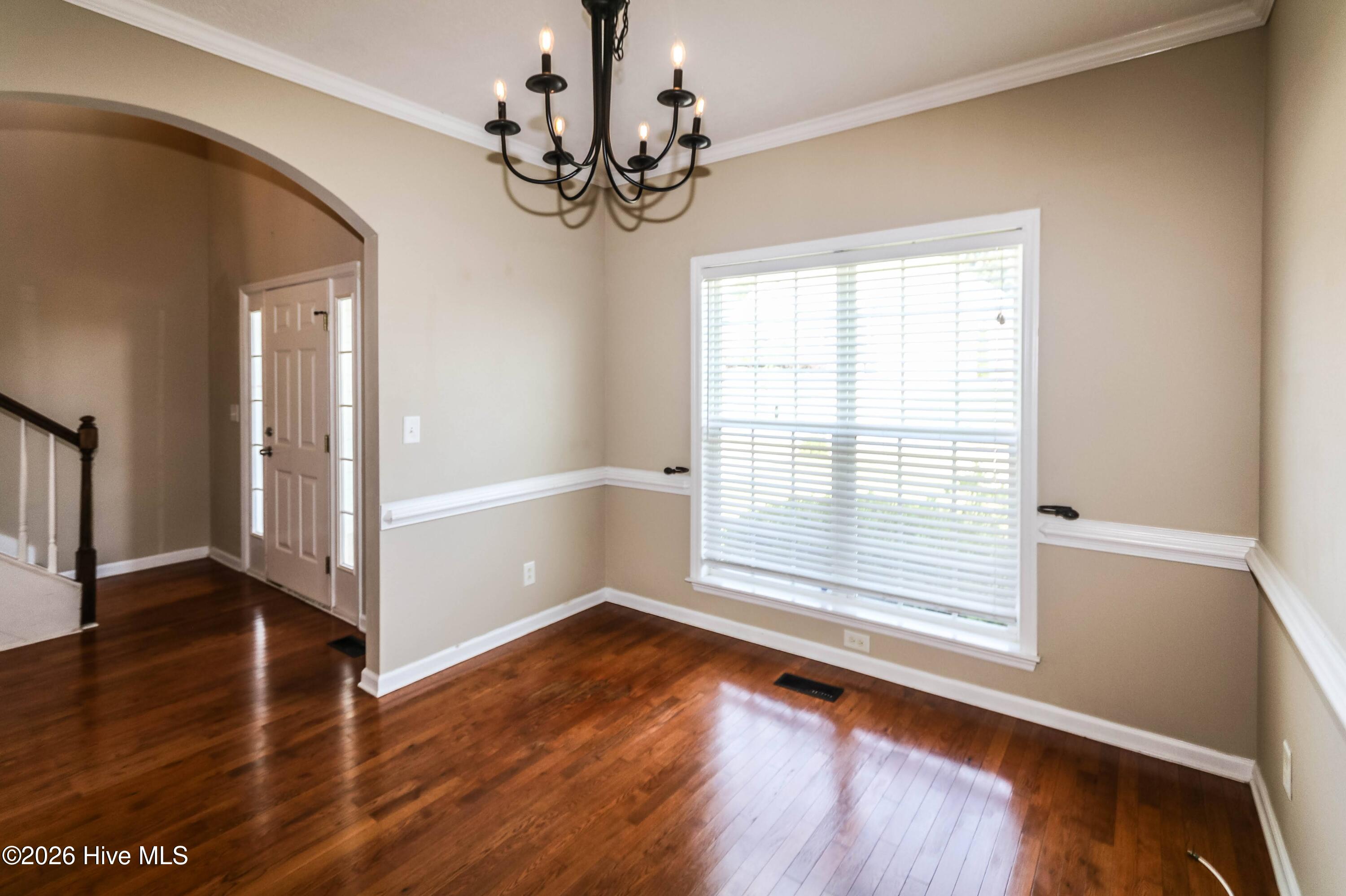 547 Great Falls Property Photo 3